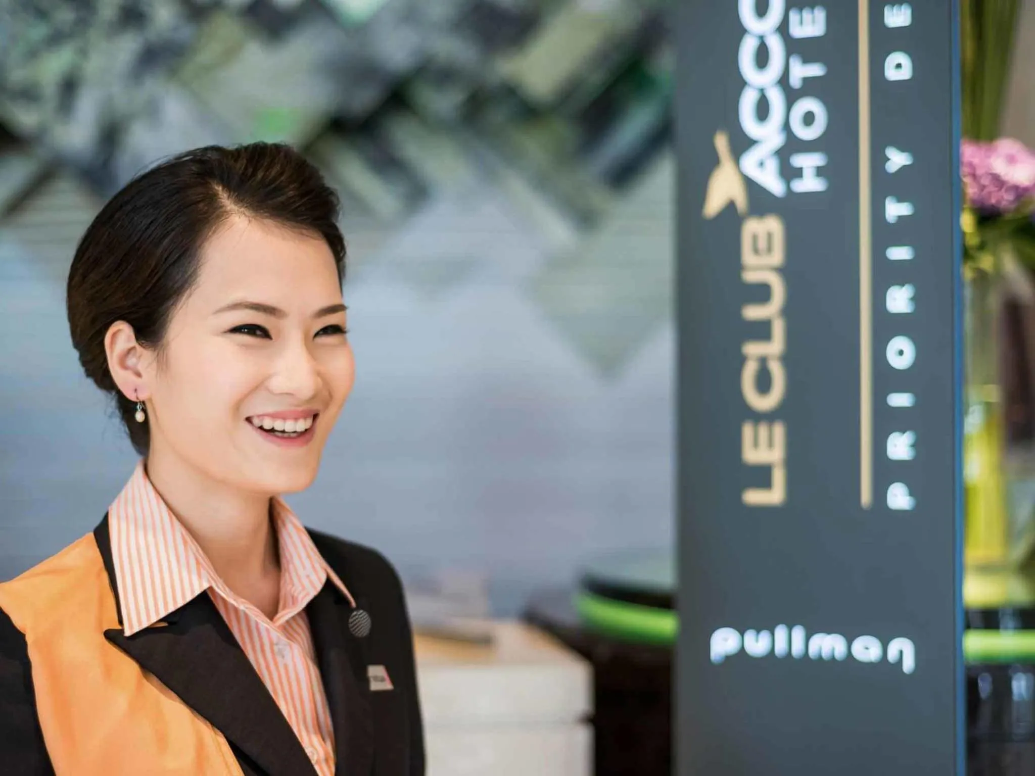 People in Pullman Qingdao Ziyue