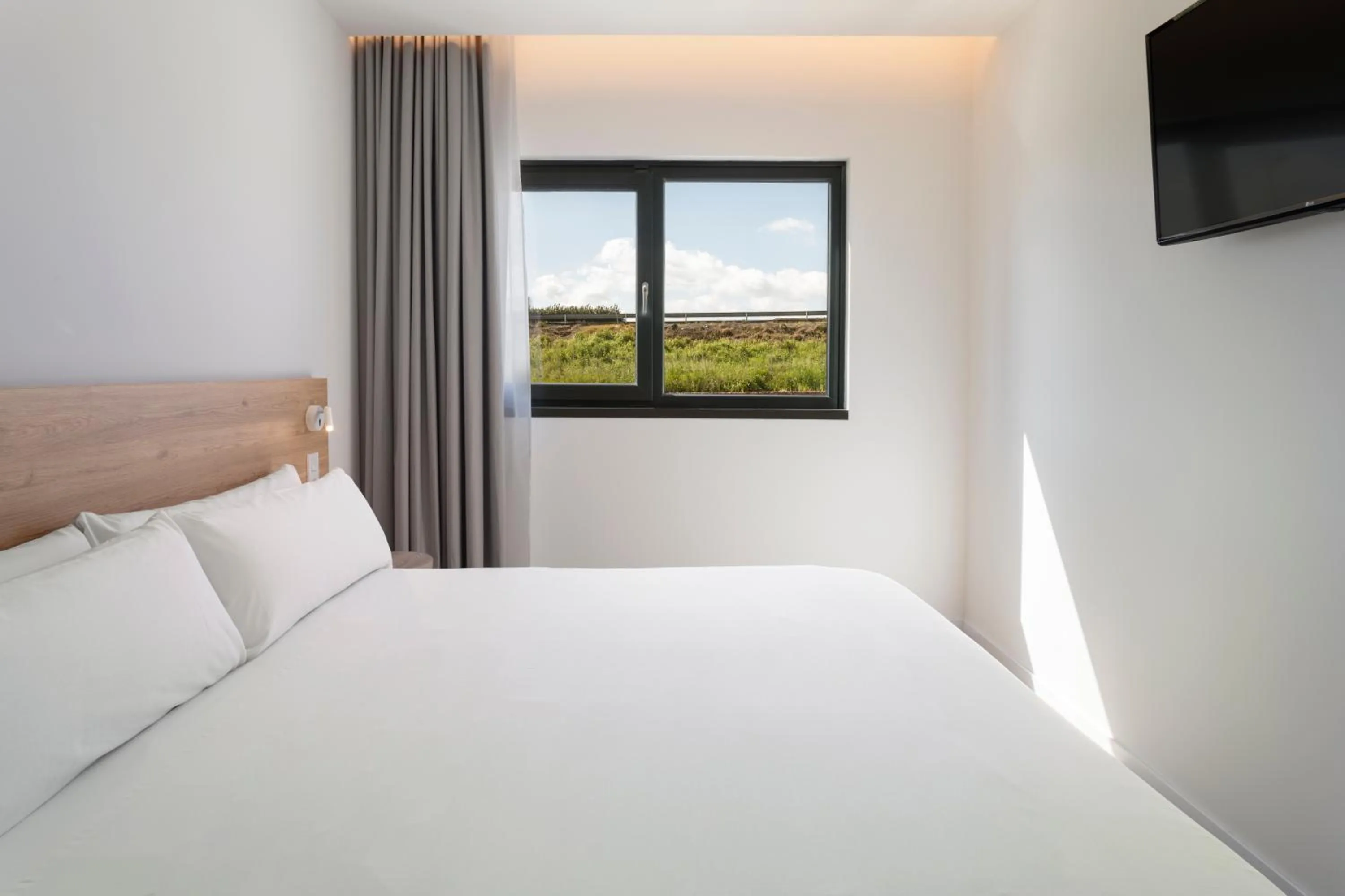 Bedroom, Bed in B&B HOTEL Écija