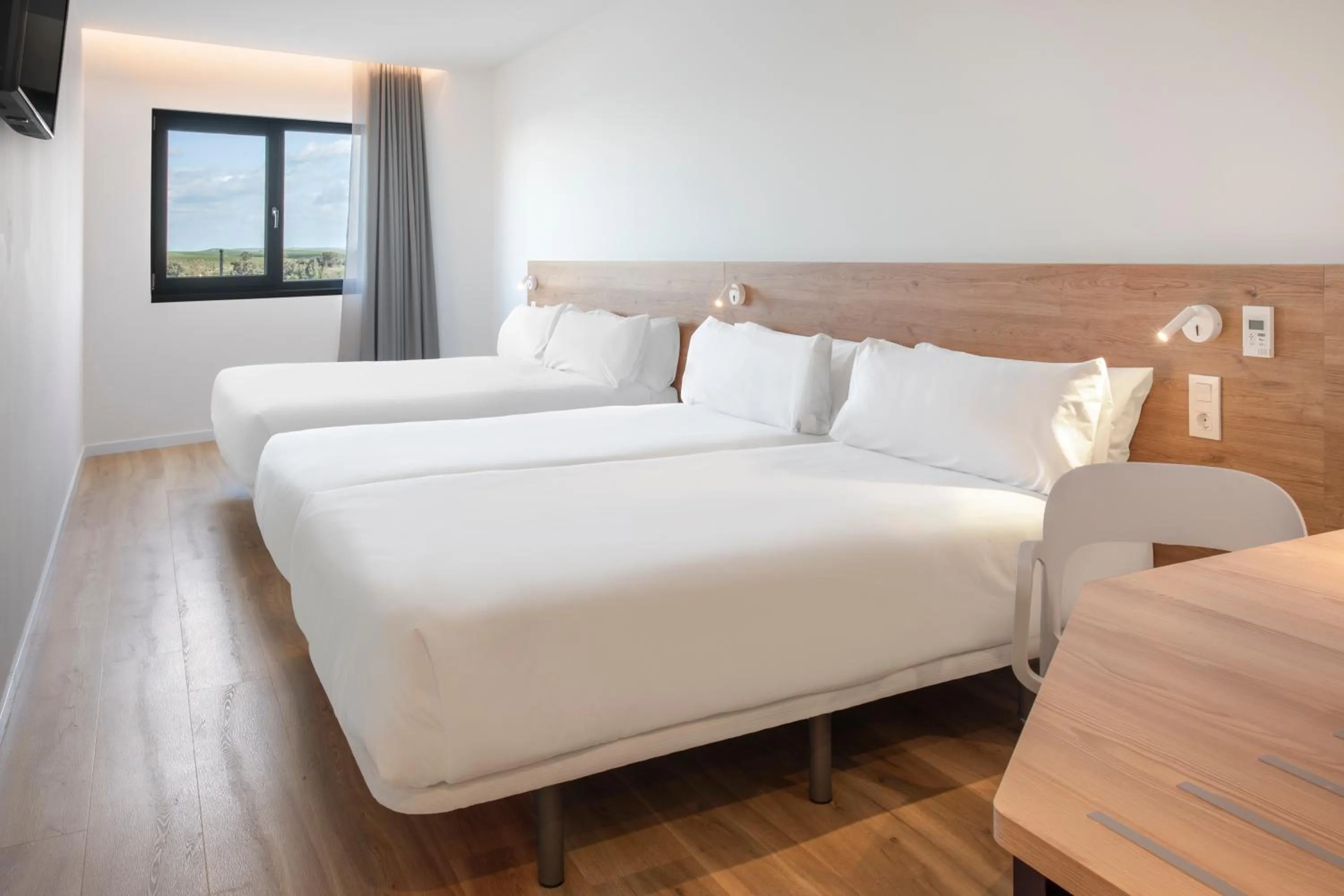 Photo of the whole room, Bed in B&B HOTEL Écija