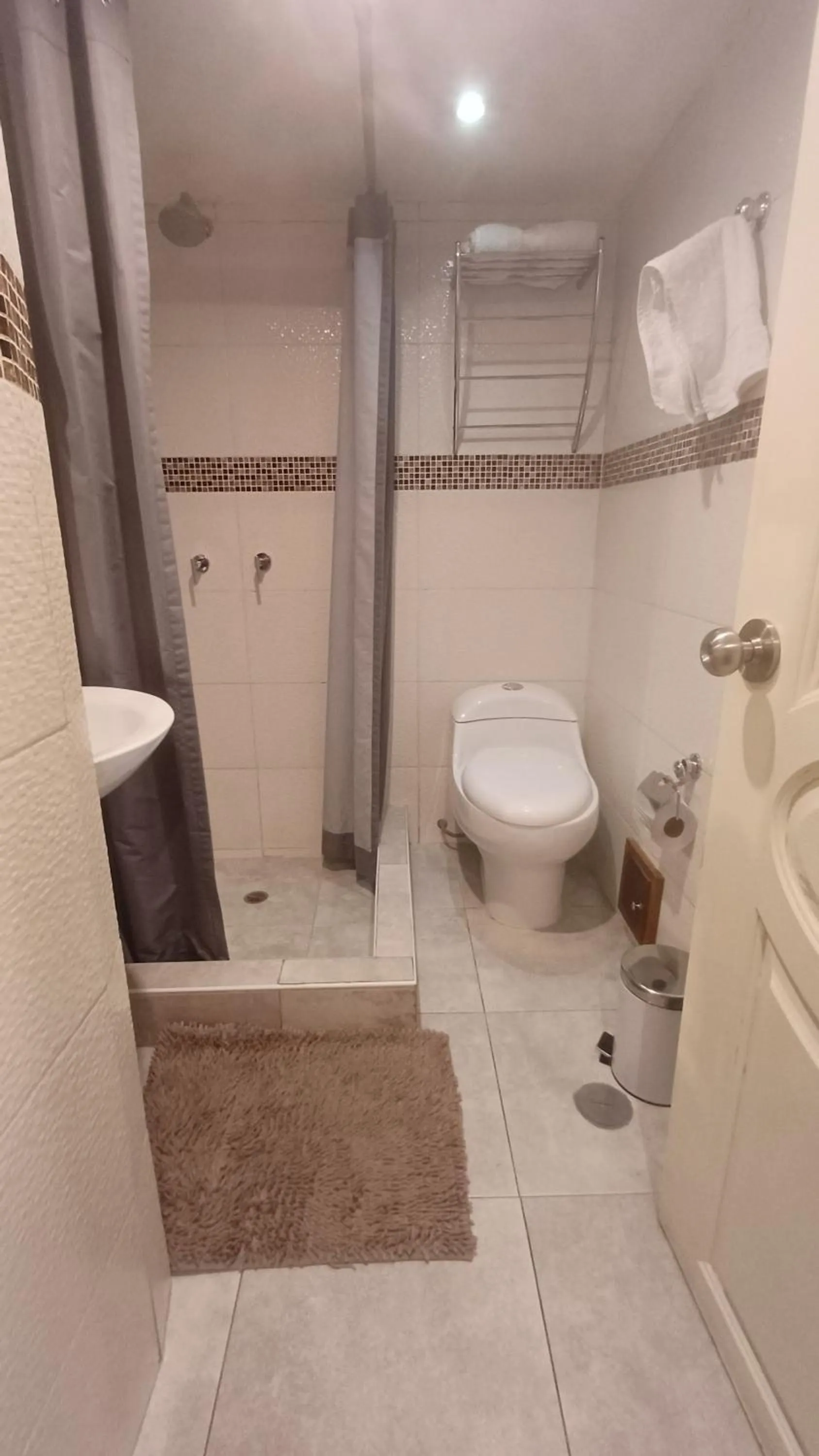 Shower in La Casa de Mayte