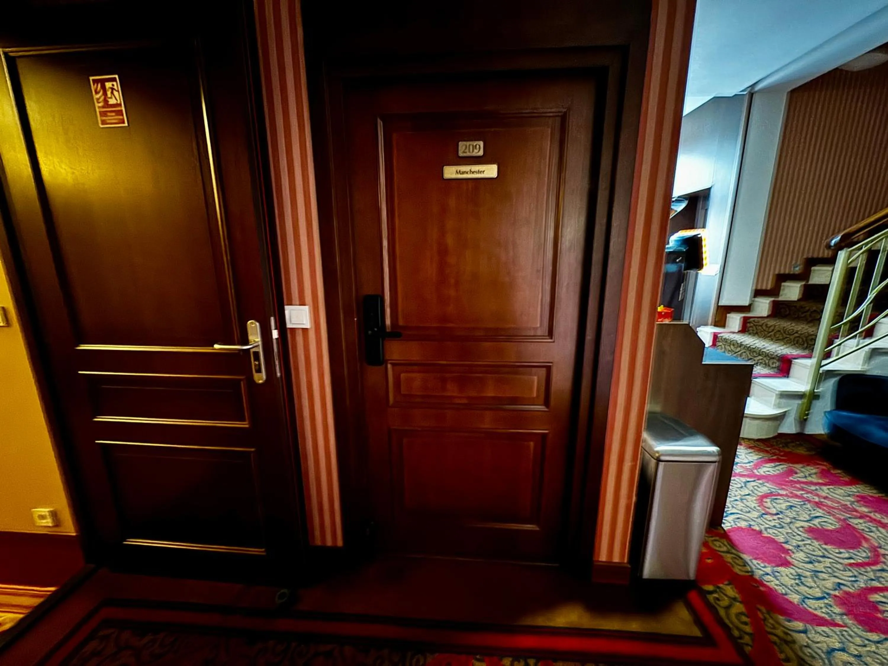 Facade/entrance in DK Dyplomat