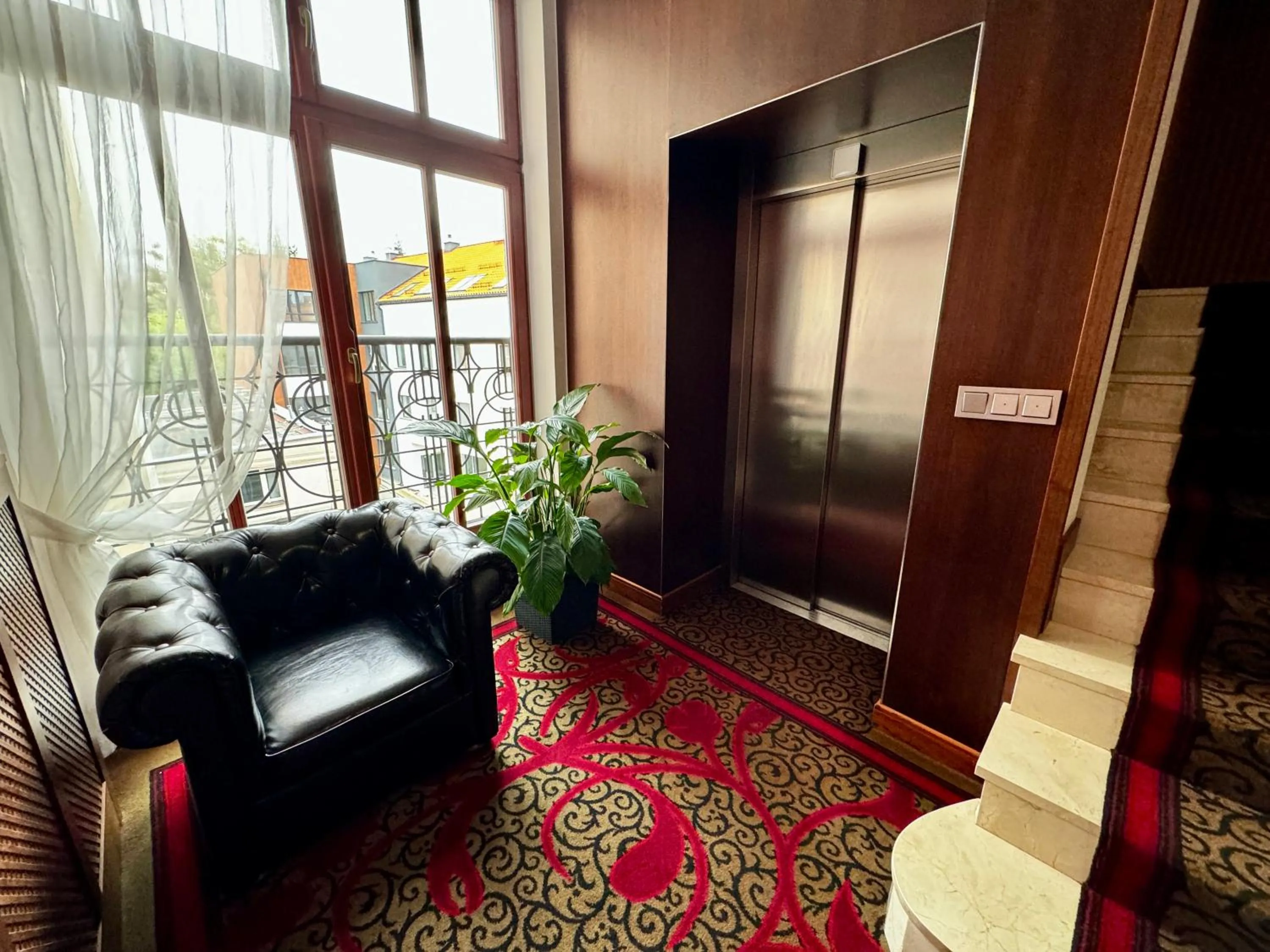 elevator in DK Dyplomat