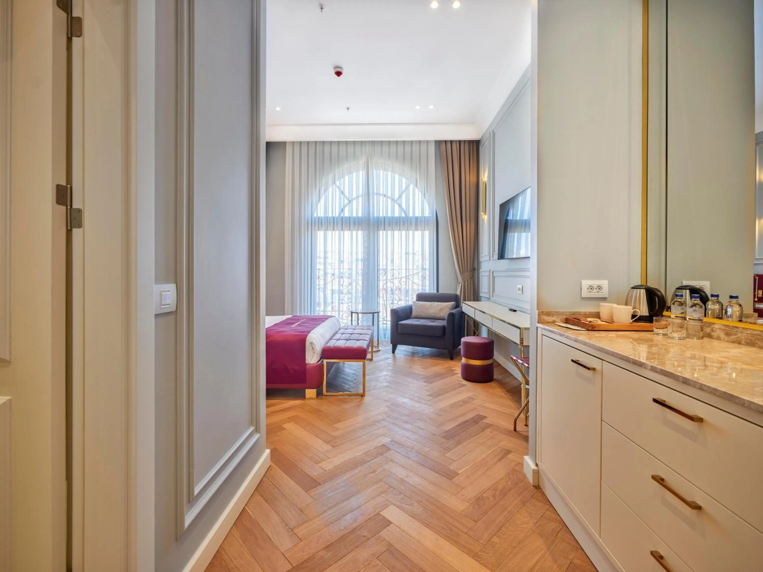 Bedroom in New Inn Hotel Old Town