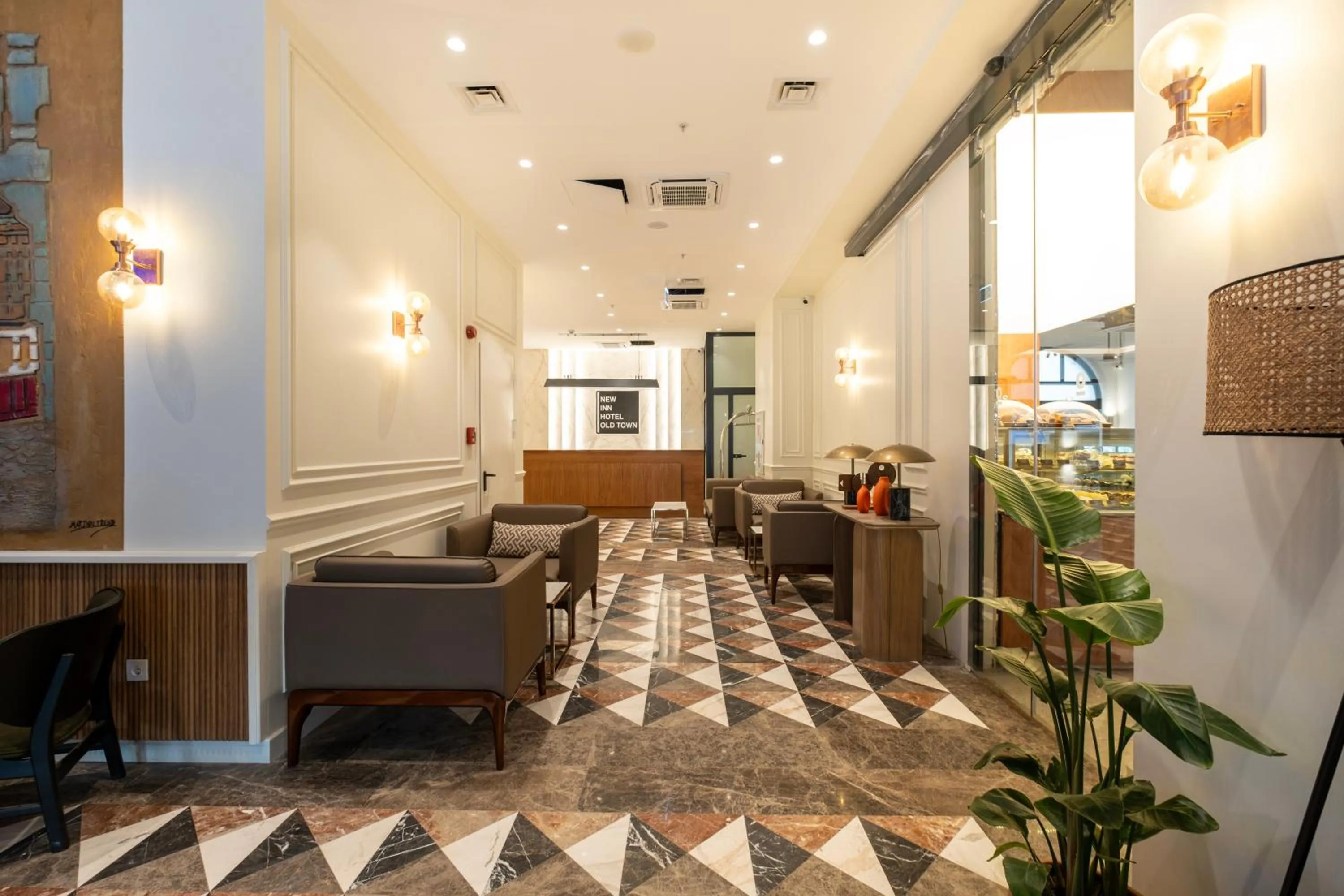 Seating area in New Inn Hotel Old Town