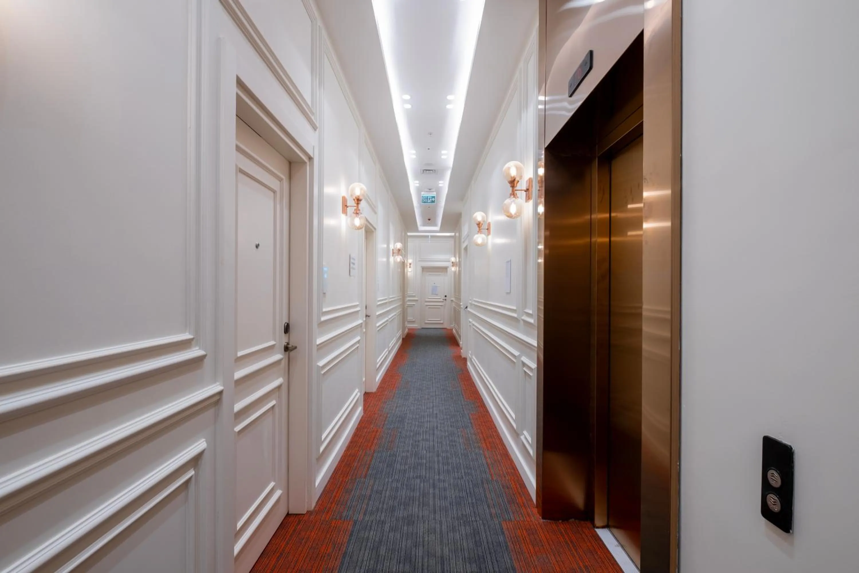 Lobby or reception in New Inn Hotel Old Town