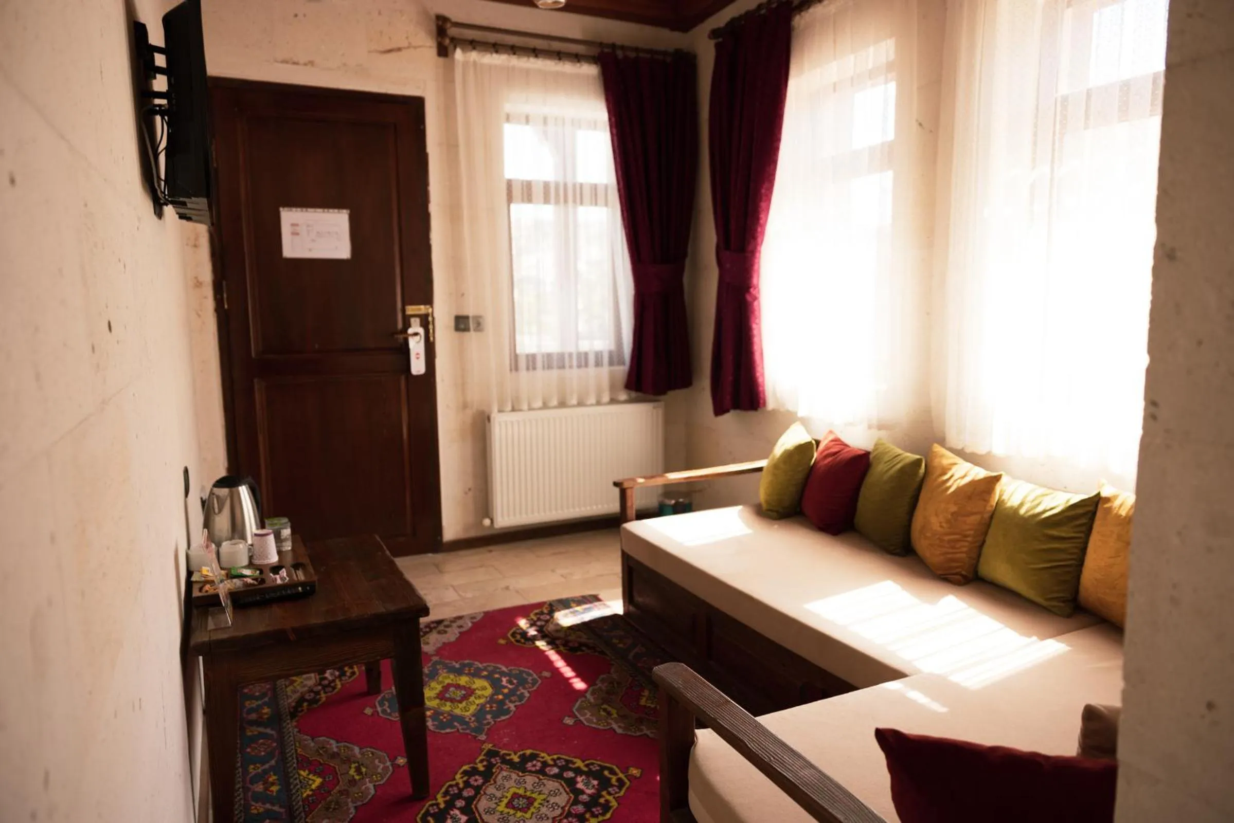 Coffee/tea facilities, Bed in Göreme Stone Age