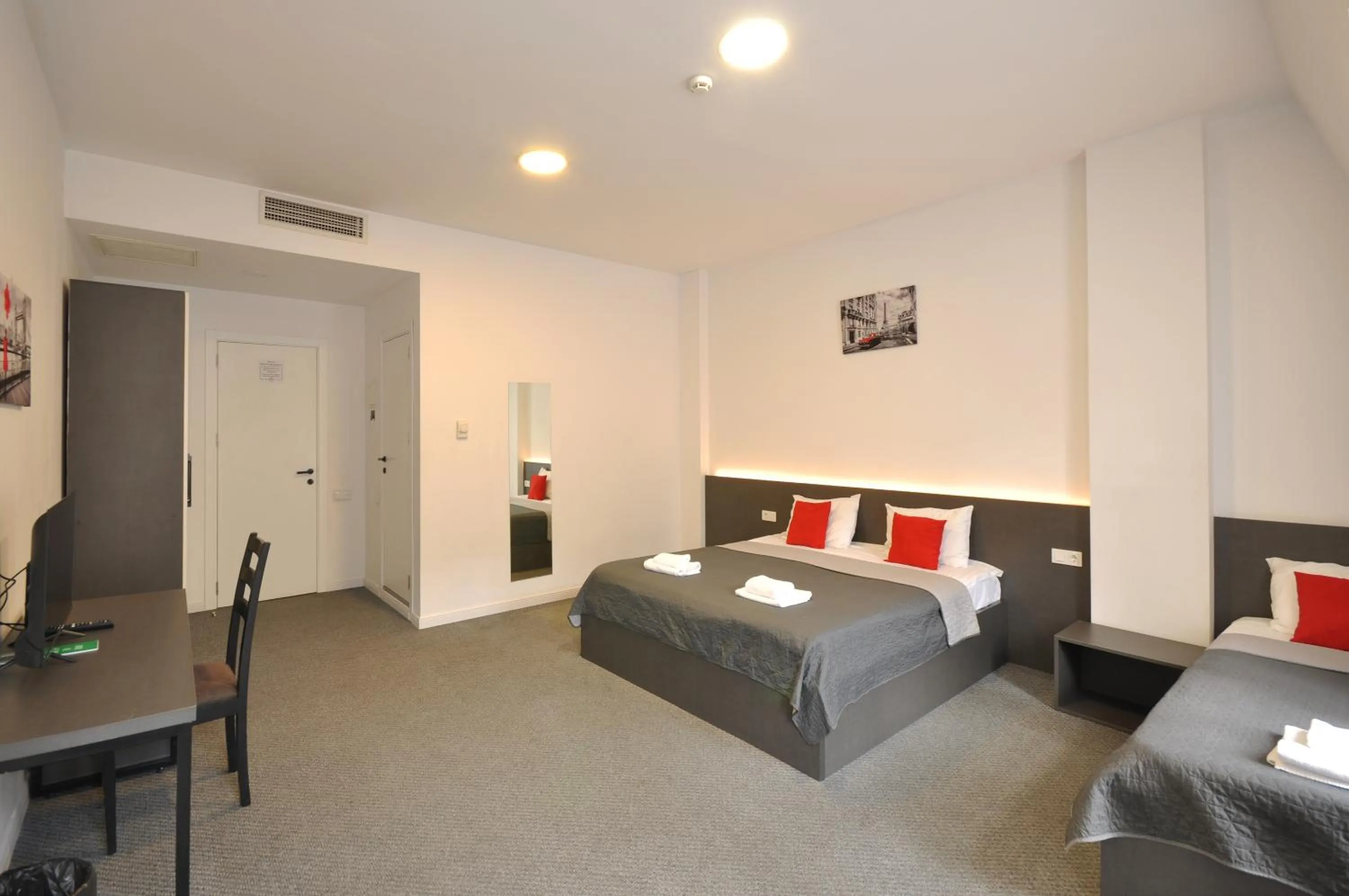 Bedroom, Bed in Meidan Inn