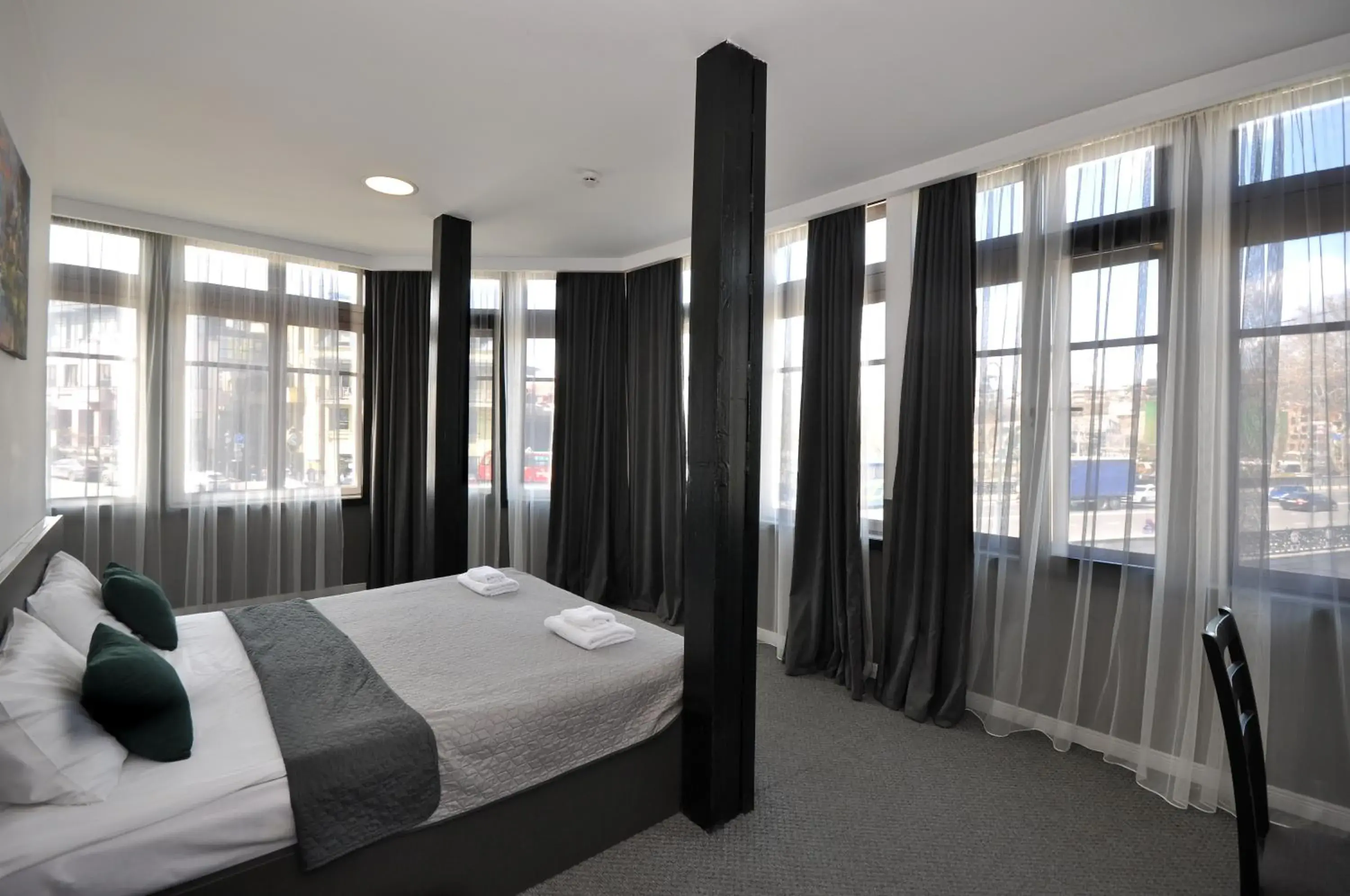 Deluxe Double Room in Meidan Inn Deluxe Double Room in Meidan Inn