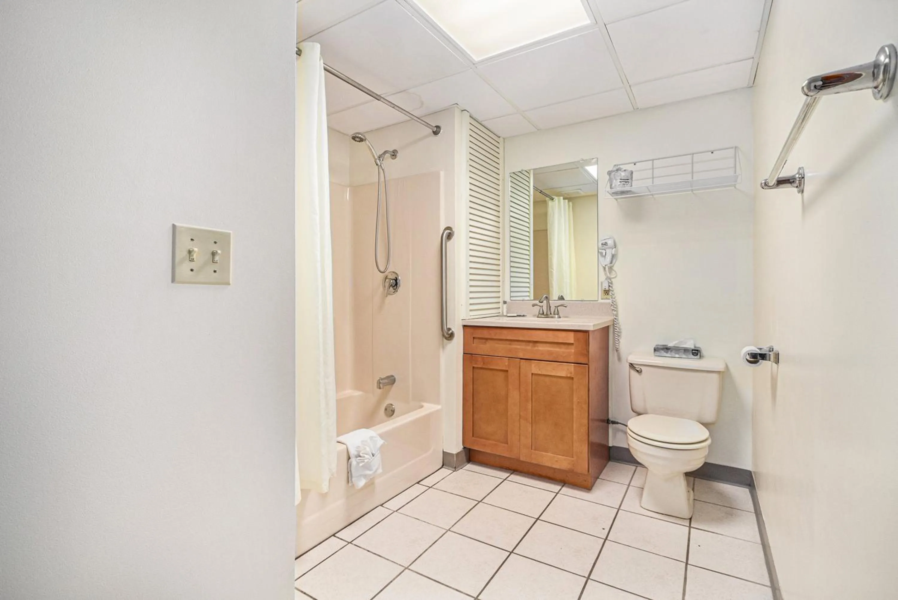 Bathroom in Ludington Pier House