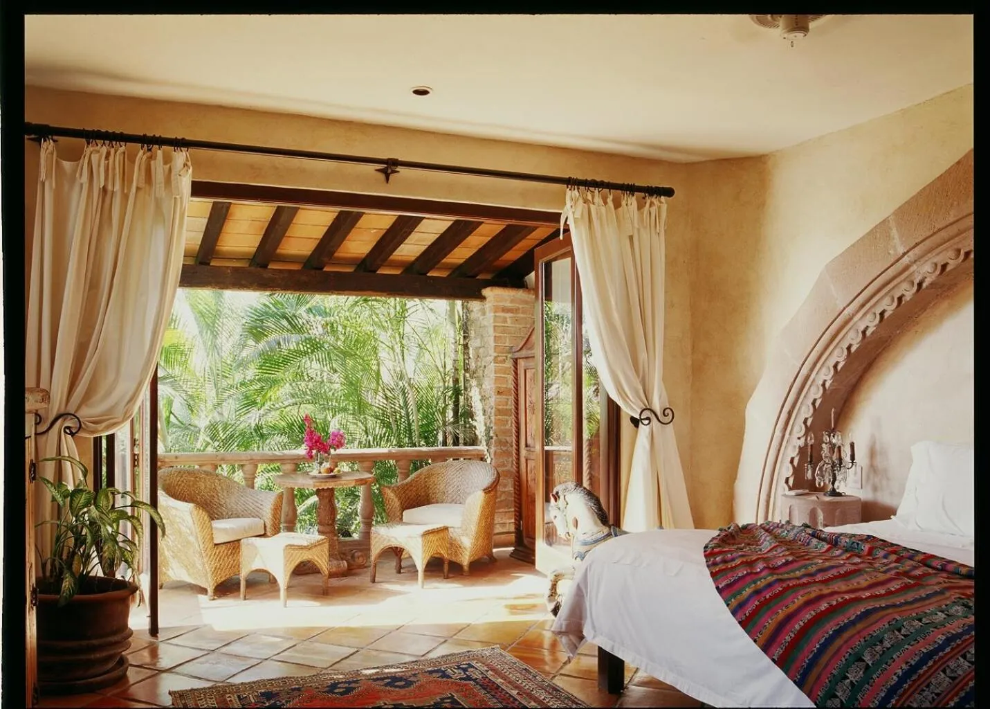 Photo of the whole room, Bed in Hacienda San Angel