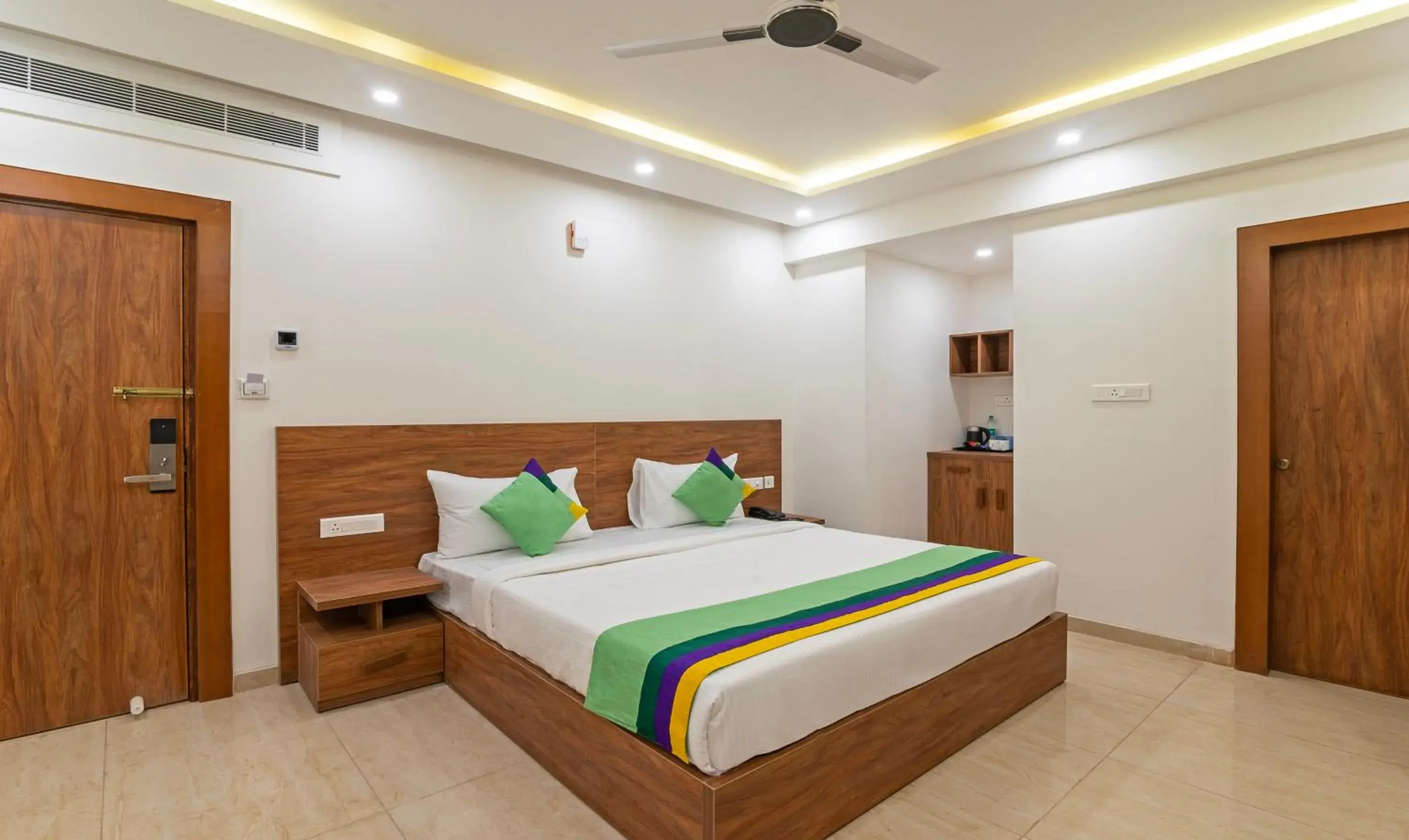 Bedroom, Bed in Treebo Global Stay, Jayanagar Bedroom, Bed in Treebo Global Stay, Jayanagar