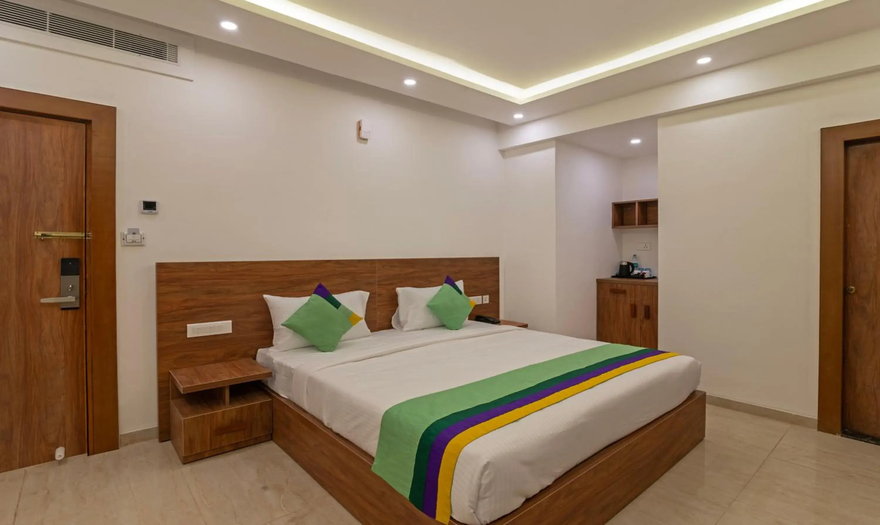 Bedroom, Bed in Treebo Global Stay, Jayanagar Bedroom, Bed in Treebo Global Stay, Jayanagar