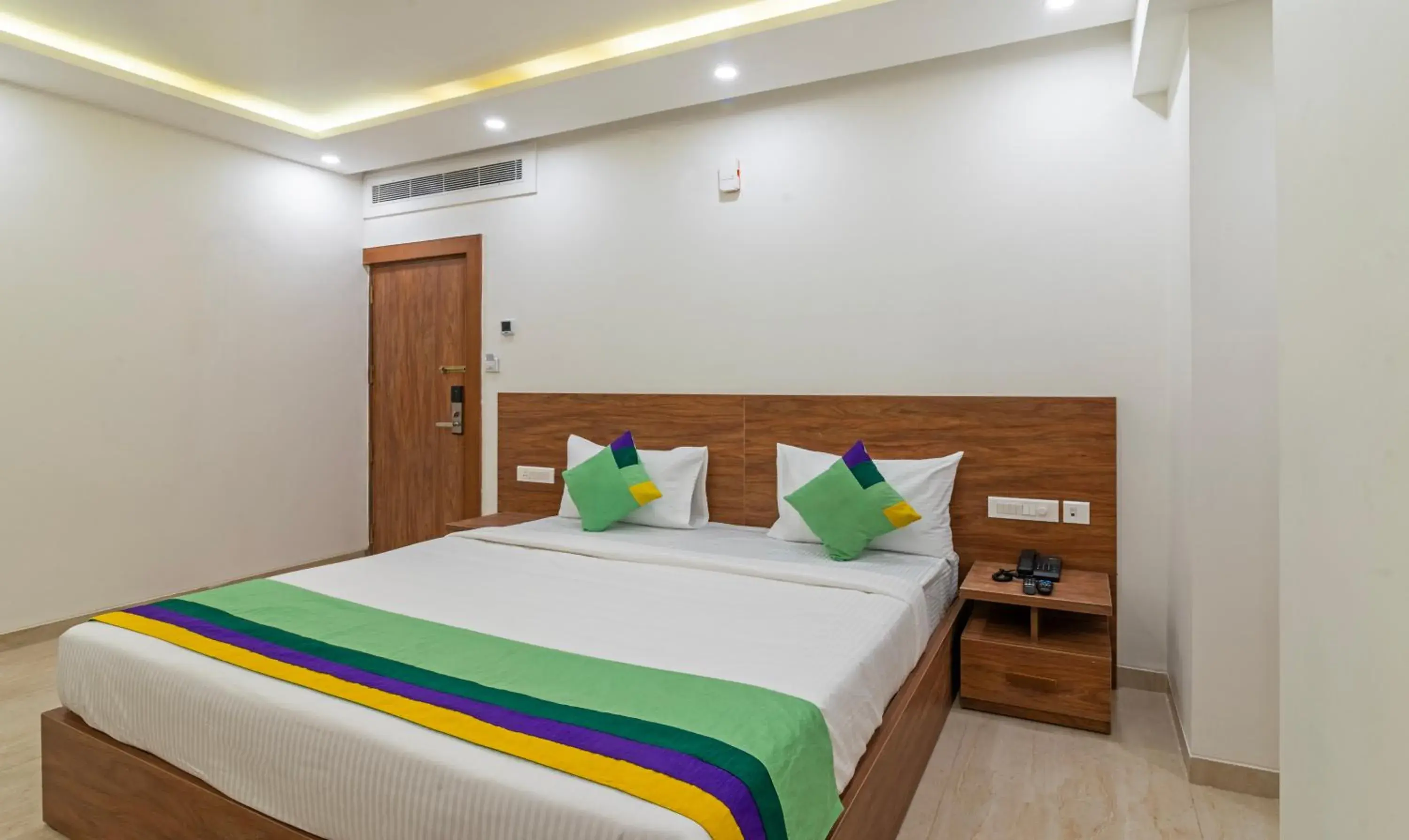 Bedroom, Bed in Treebo Global Stay, Jayanagar Bedroom, Bed in Treebo Global Stay, Jayanagar