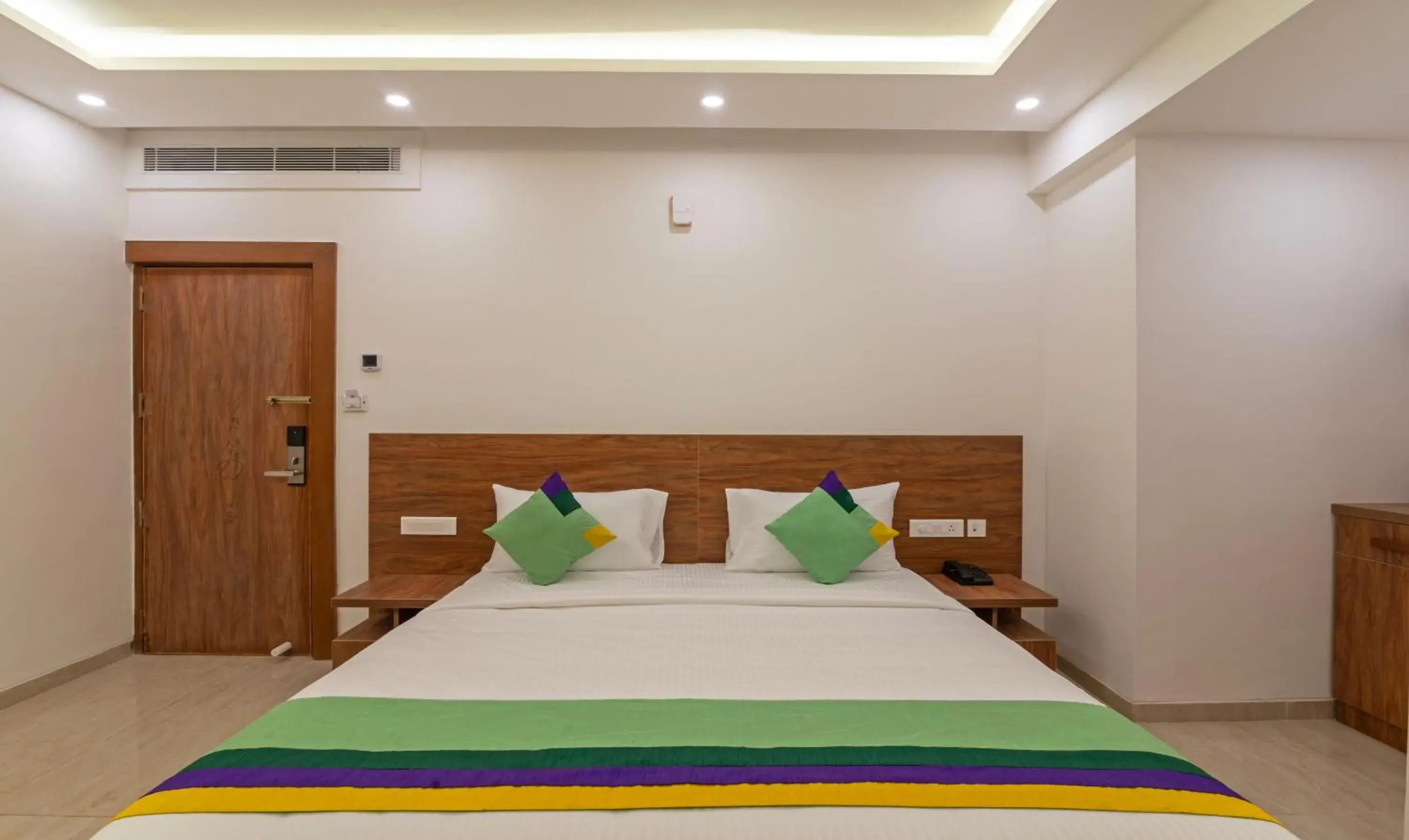 Bedroom, Bed in Treebo Global Stay, Jayanagar Bedroom, Bed in Treebo Global Stay, Jayanagar