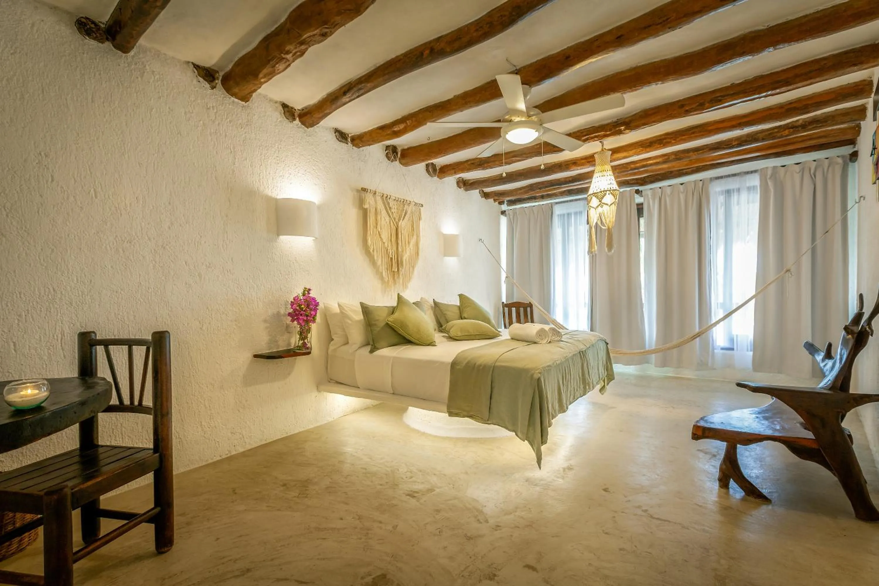 Bed in Beachfront Hotel La Palapa - Adults Only