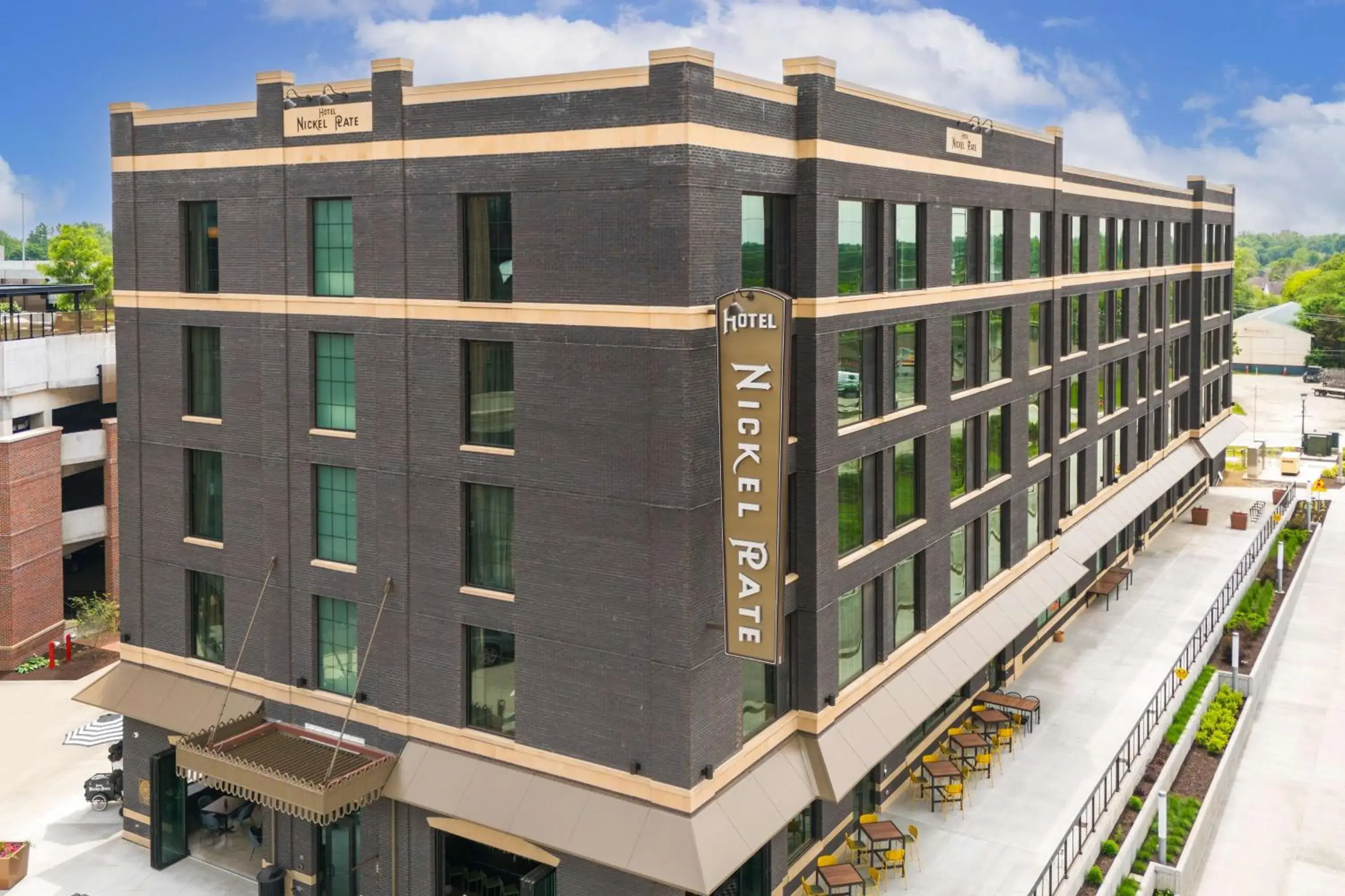 Property building in Hotel Nickel Plate Fishers, Tapestry Collection By Hilton Property building in Hotel Nickel Plate Fishers, Tapestry Collection By Hilton