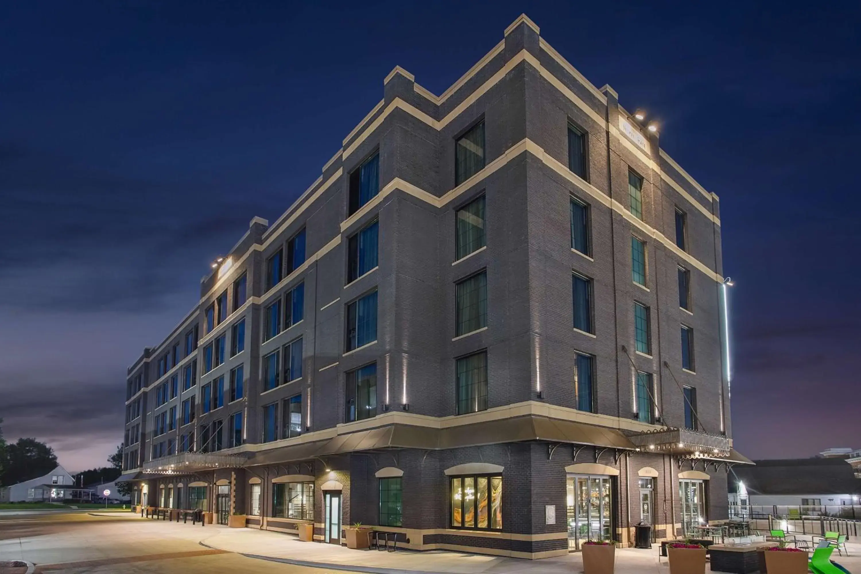 Property building in Hotel Nickel Plate Fishers, Tapestry Collection By Hilton Property building in Hotel Nickel Plate Fishers, Tapestry Collection By Hilton