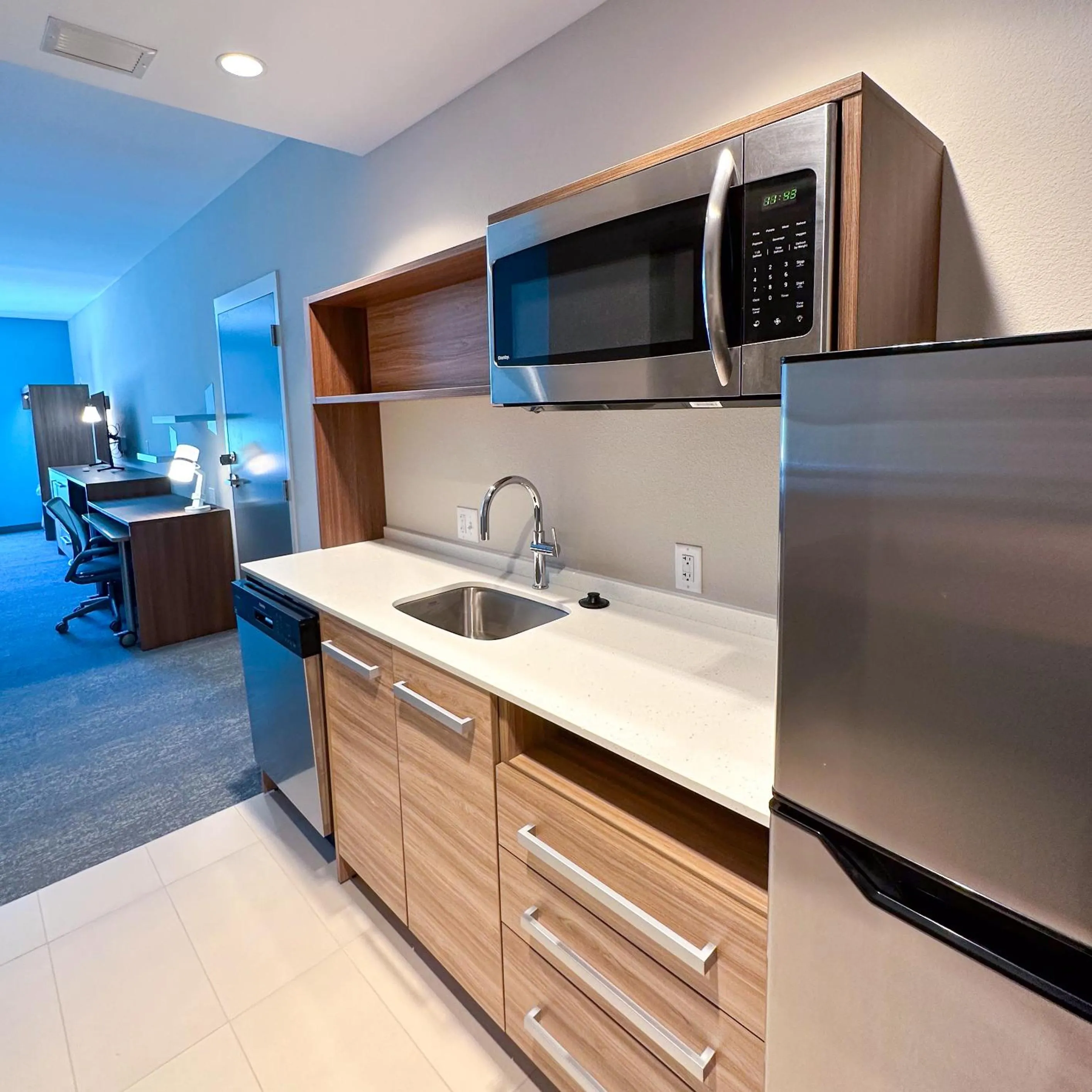 Kitchen or kitchenette in Home2 Suites by Hilton Fort Walton Beach Eglin AirForce Base