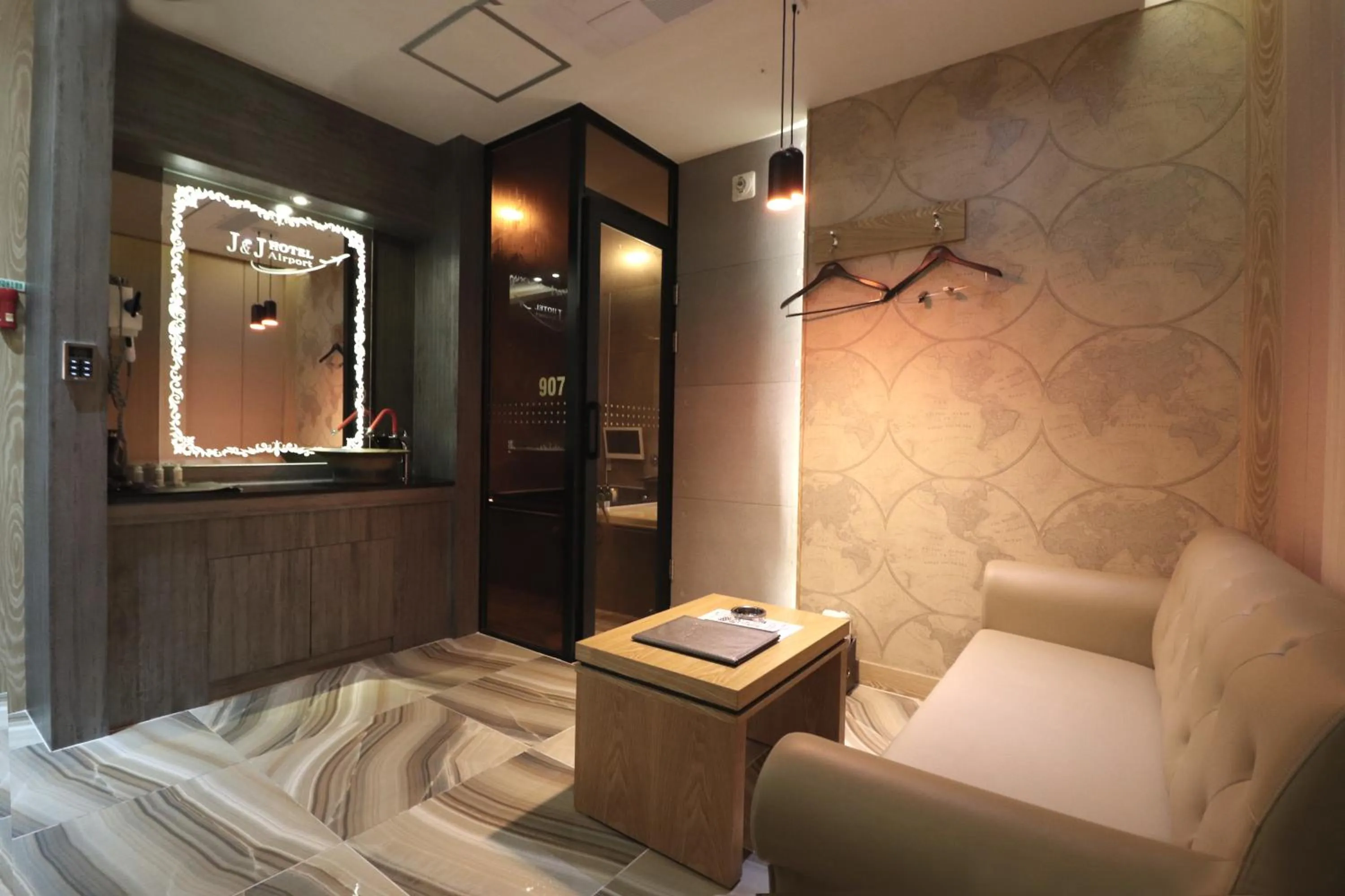 Bedroom in Hotel Airport