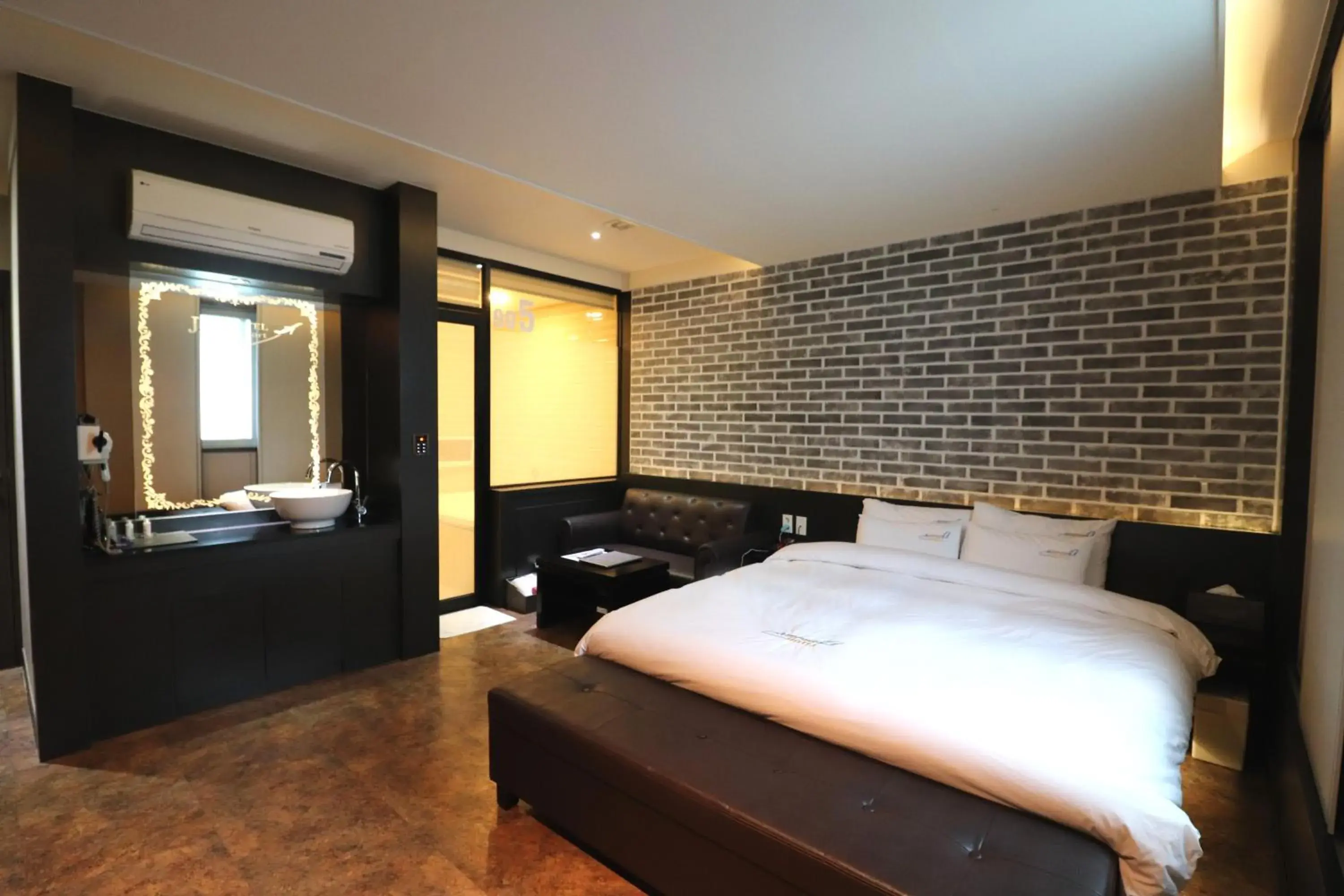 Decorative detail, Bed in Hotel Airport Decorative detail, Bed in Hotel Airport