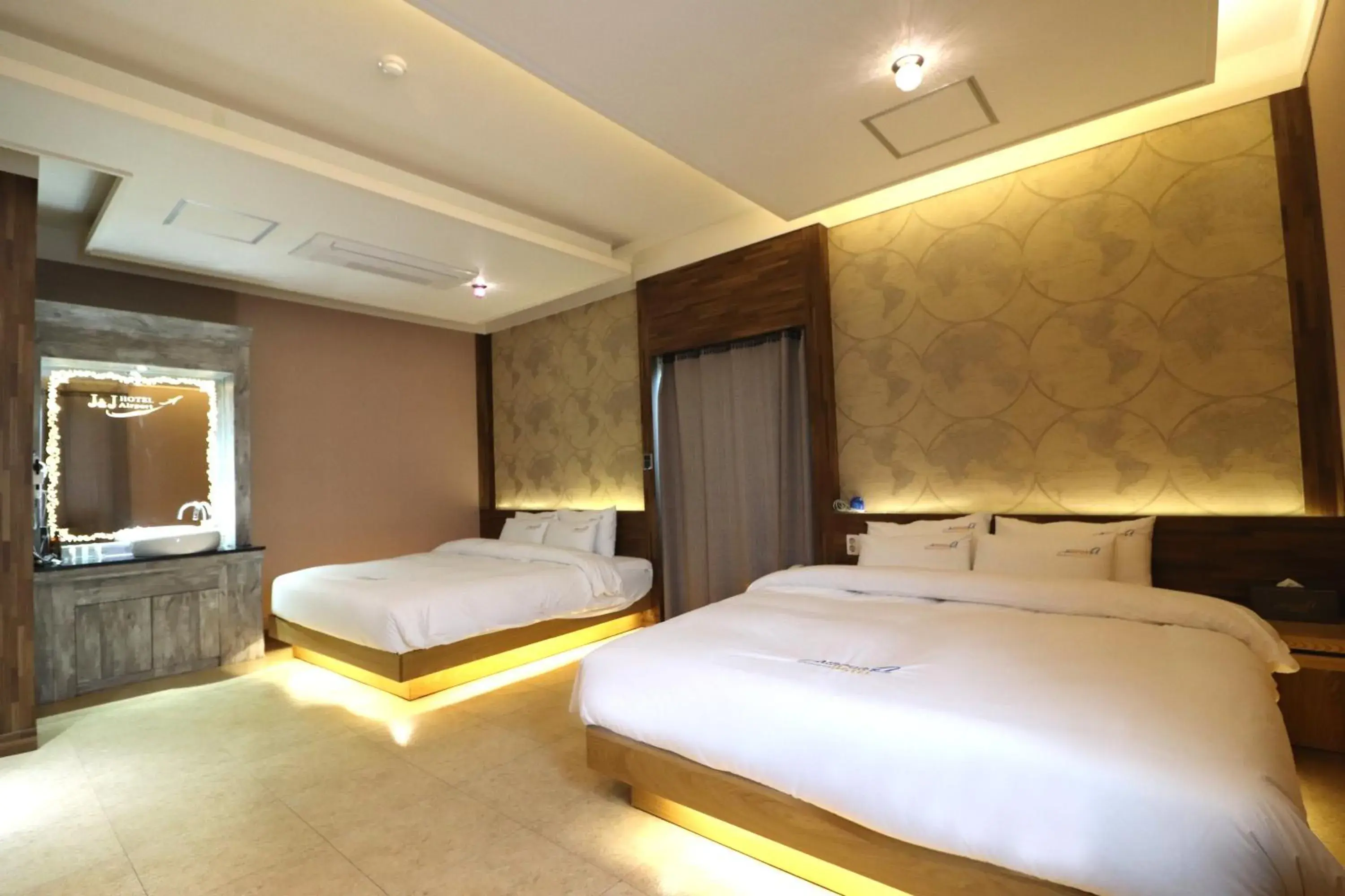 Bedroom, Bed in Hotel Airport Bedroom, Bed in Hotel Airport