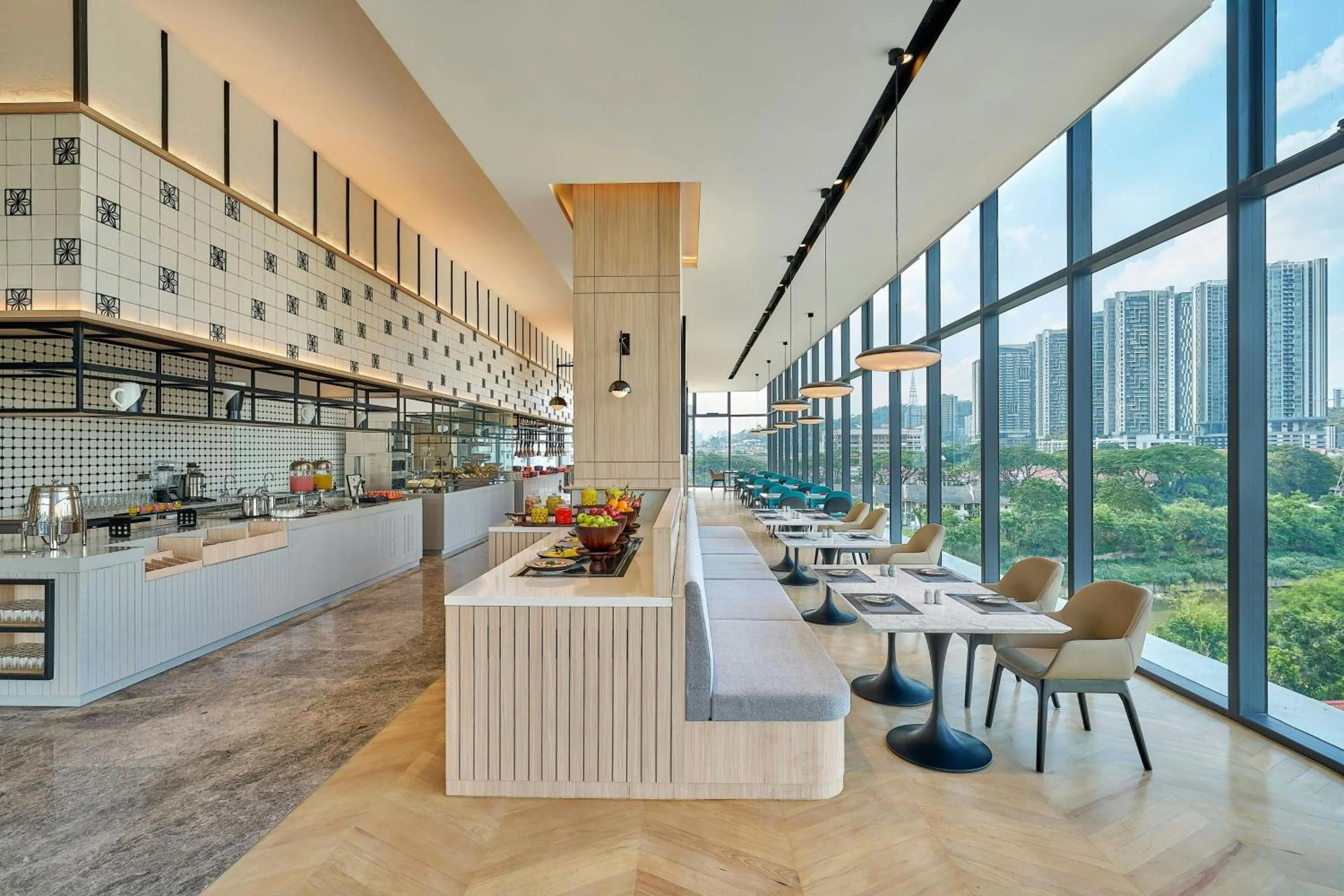 Restaurant/places to eat in Courtyard by Marriott Kuala Lumpur South