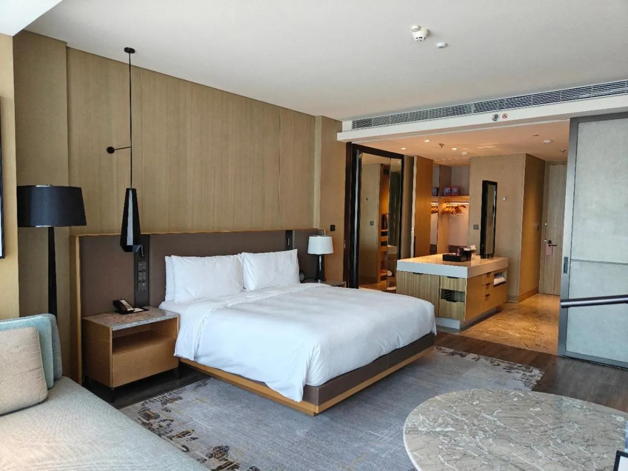 Photo of the whole room, Bed in JW Marriott Hotel Taiyuan