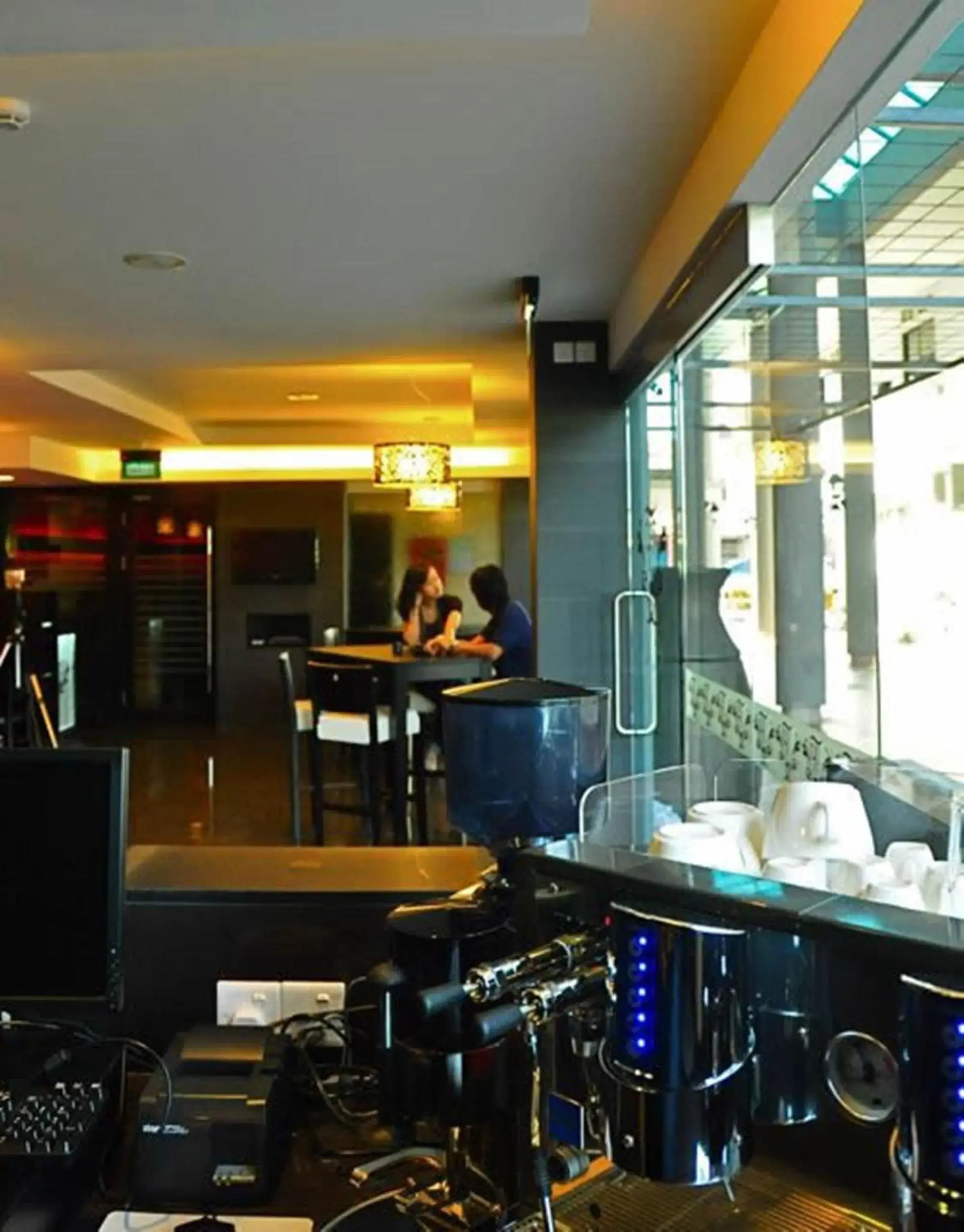 Restaurant/places to eat in Tat Place Hotel Restaurant/places to eat in Tat Place Hotel