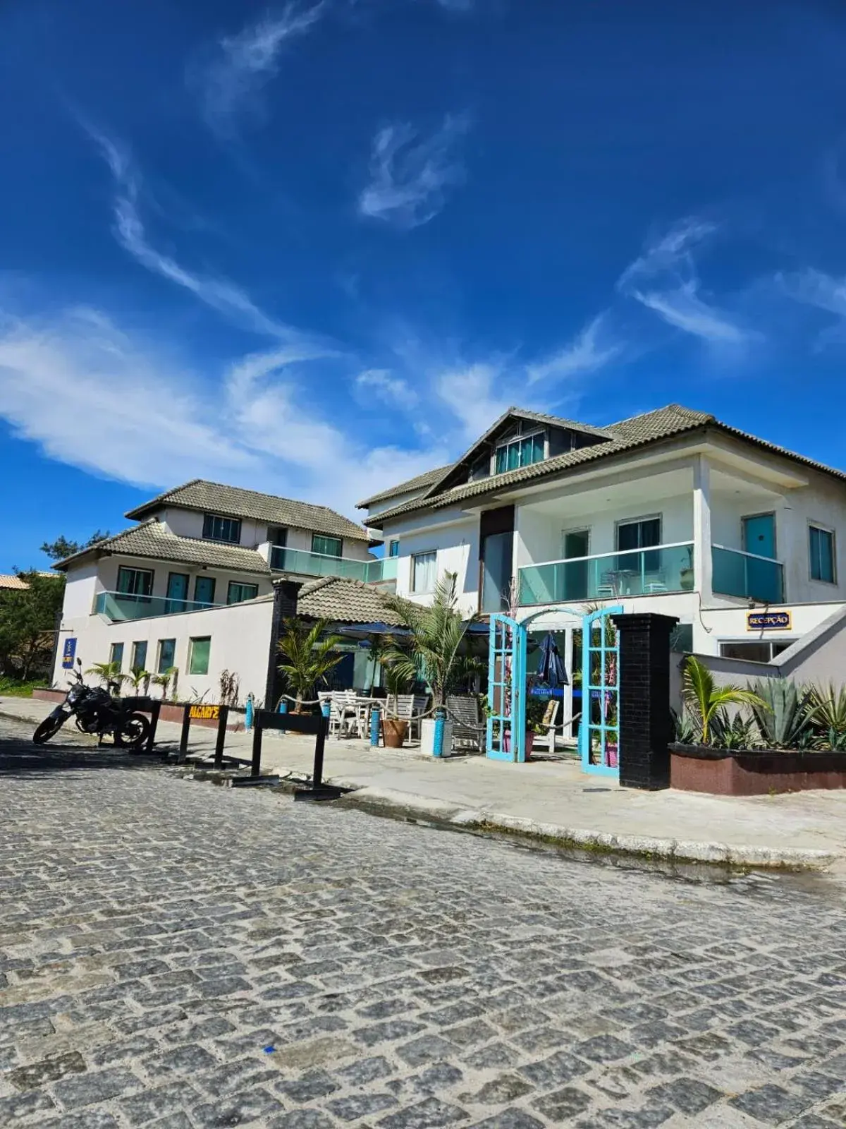 Property building in Terra Nova Cabo Frio Front Beach Property building in Terra Nova Cabo Frio Front Beach