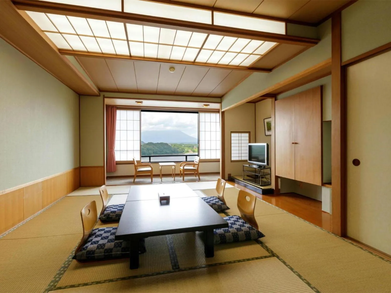 Photo of the whole room in Hotel Shion