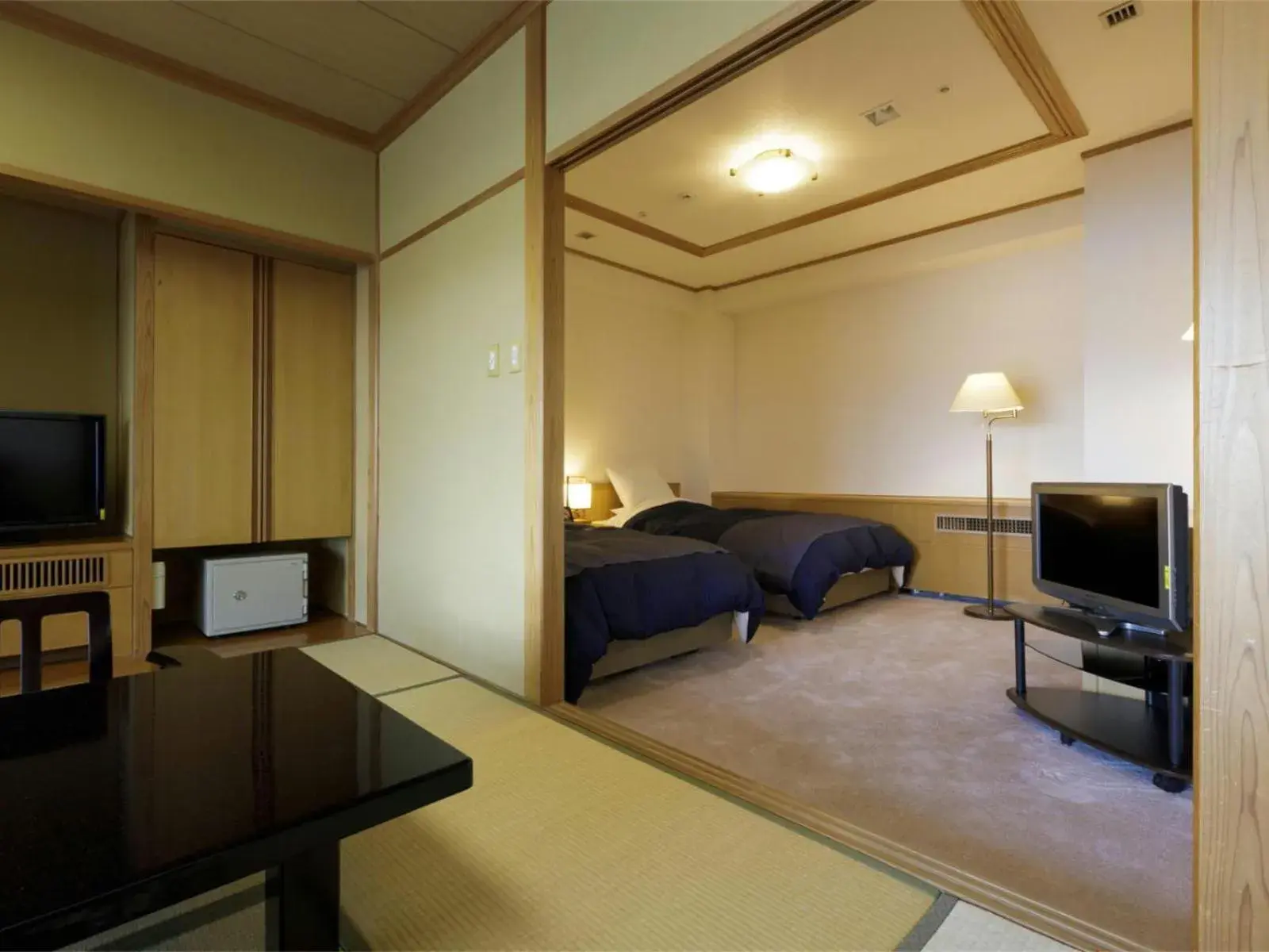 Living room, Bed in Hotel Shion Living room, Bed in Hotel Shion