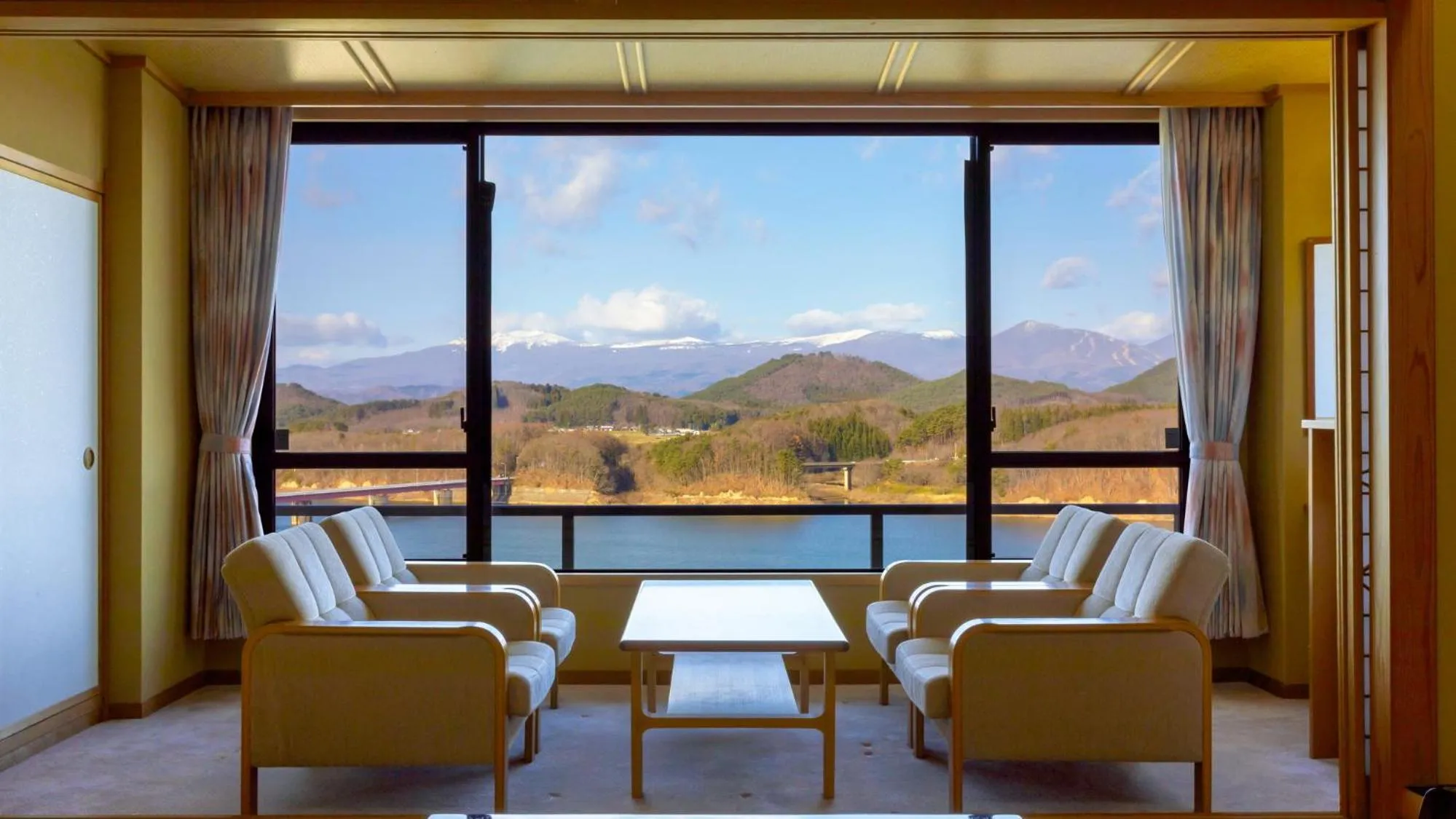 Photo of the whole room in Hotel Shion