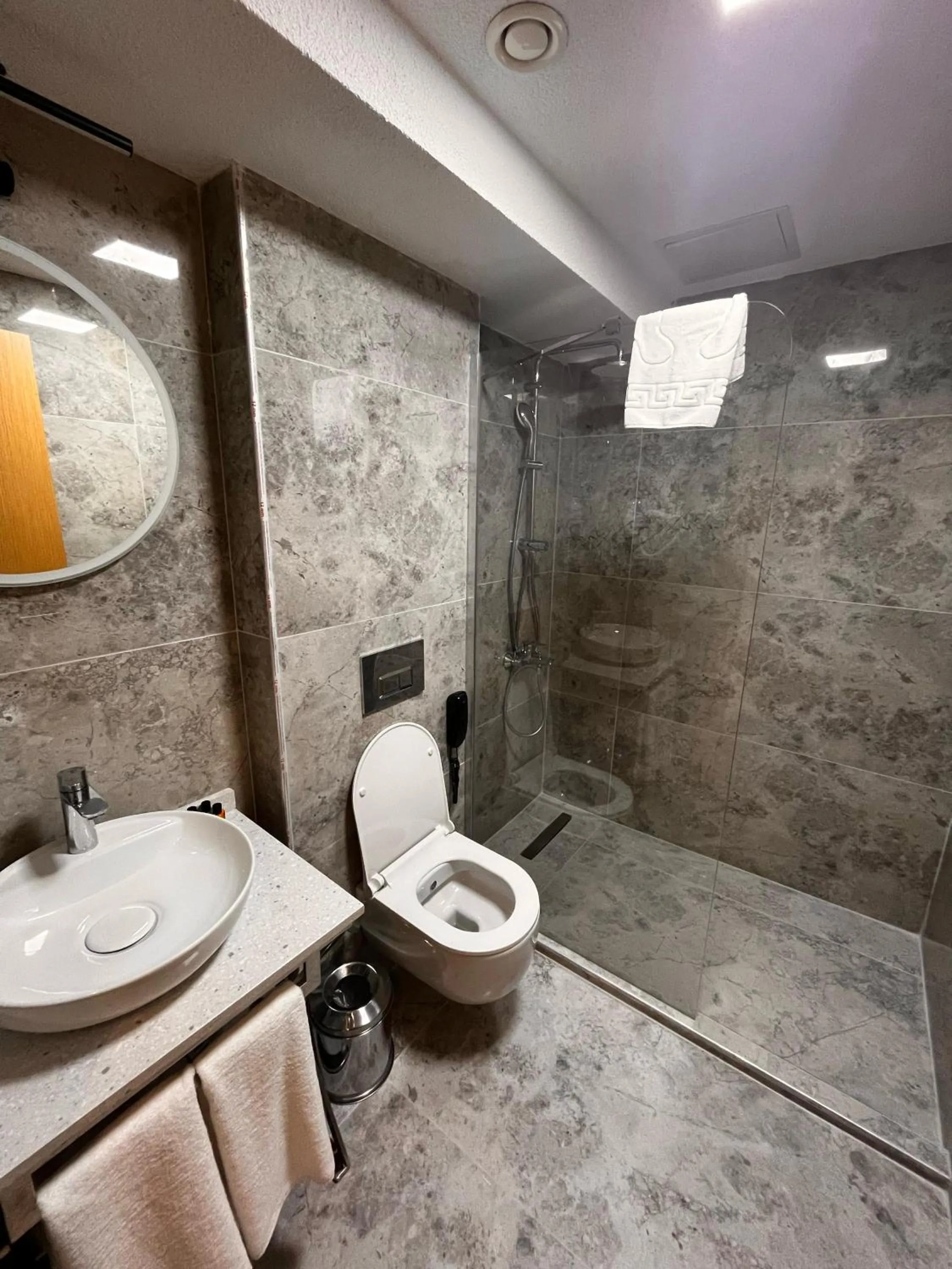 Bathroom in Downtown Sirkeci Hotel