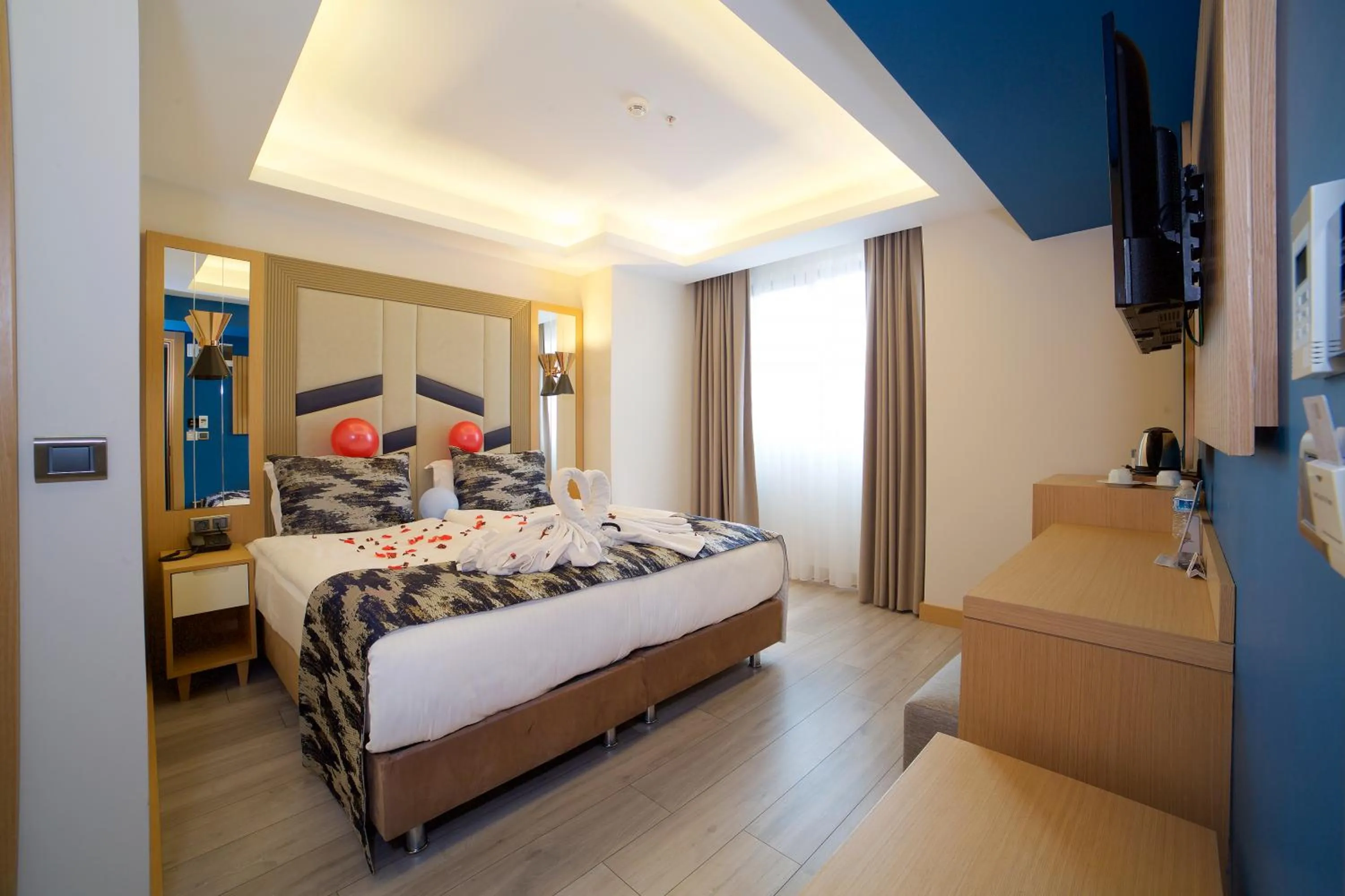 Bed in Downtown Sirkeci Hotel