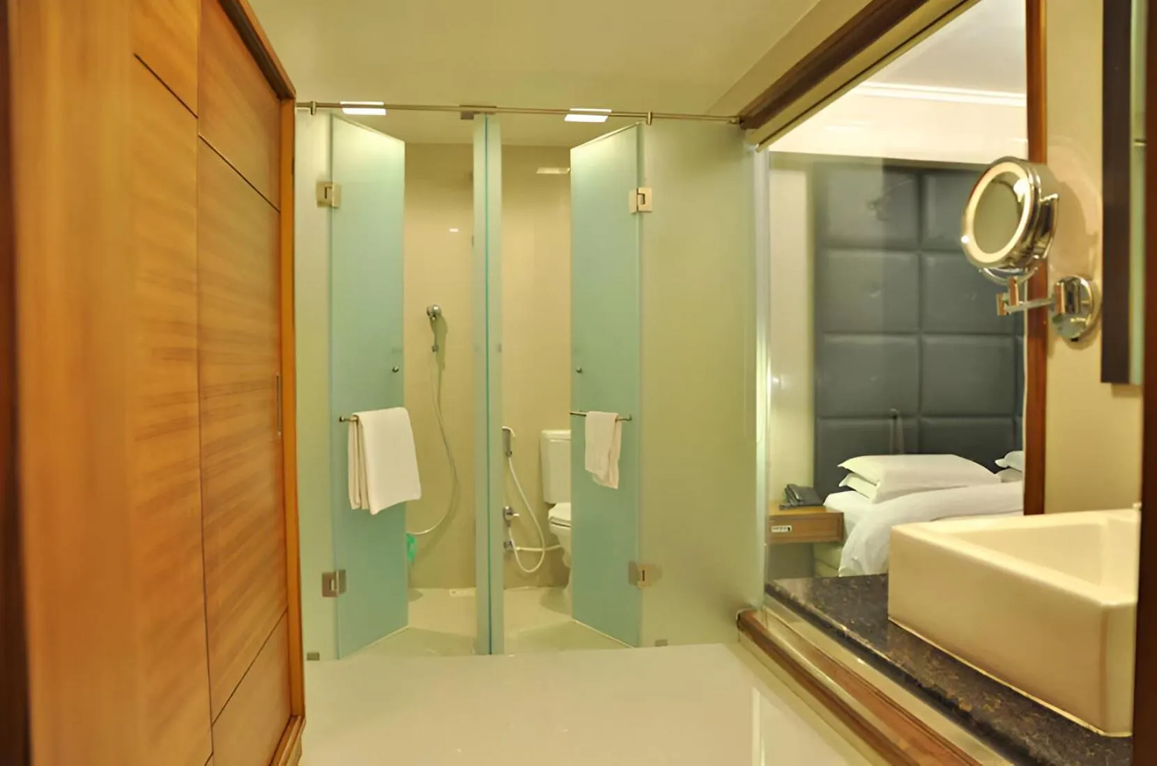 Bathroom in Hotel Aram