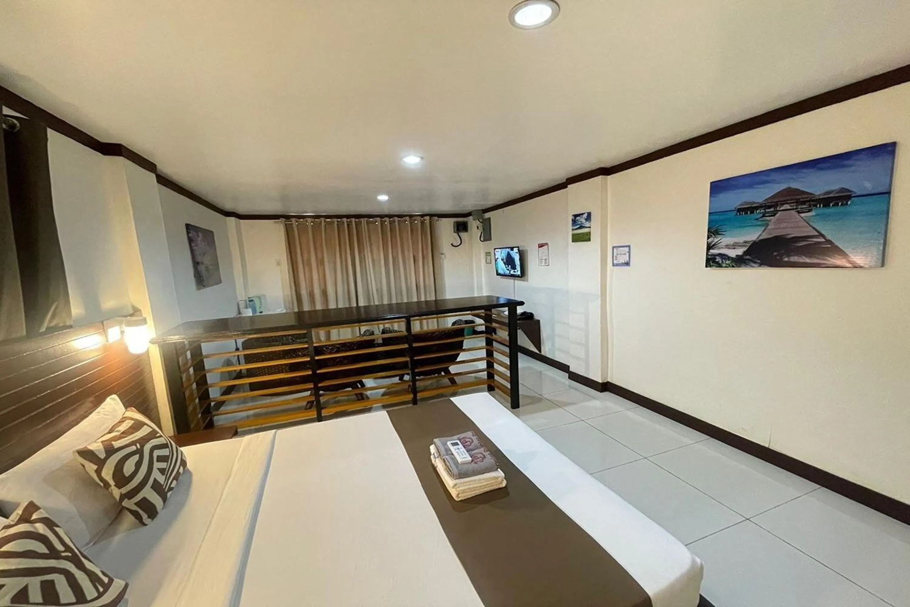 Bed in Angeles Palace Hotel