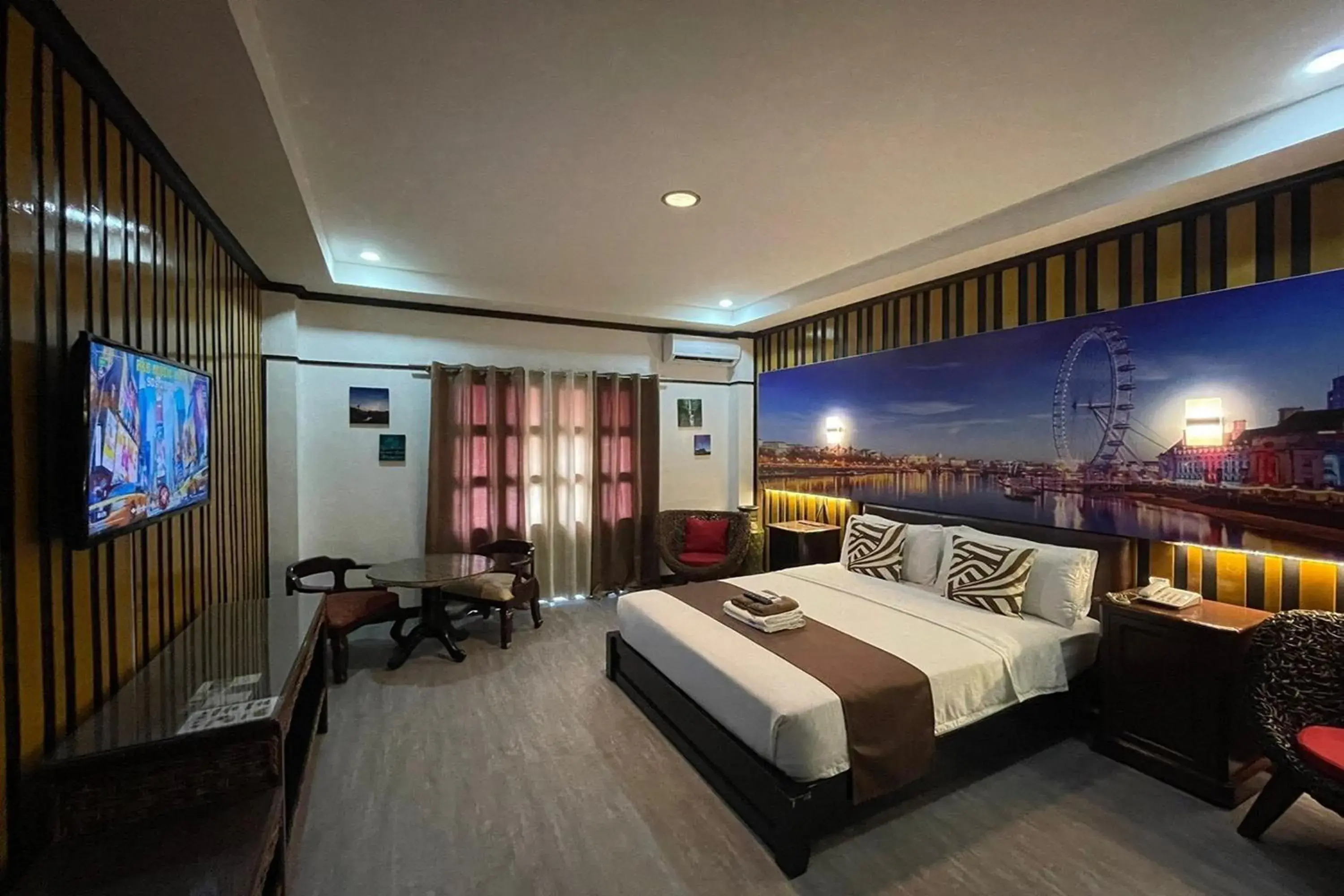 Superior King Room in Angeles Palace Hotel Superior King Room in Angeles Palace Hotel