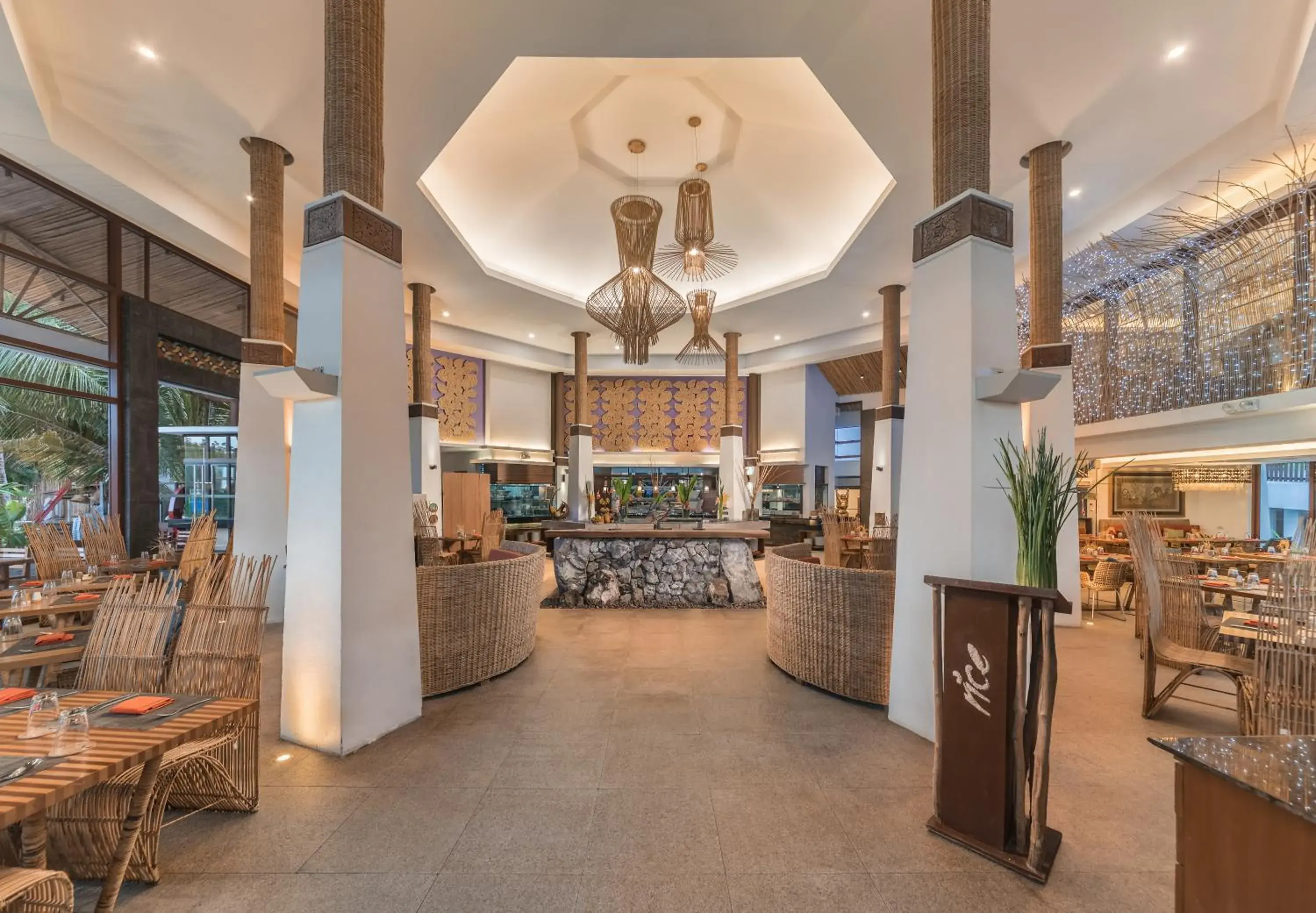 Restaurant/places to eat in Princesa Garden Island Resort and Spa Restaurant/places to eat in Princesa Garden Island Resort and Spa