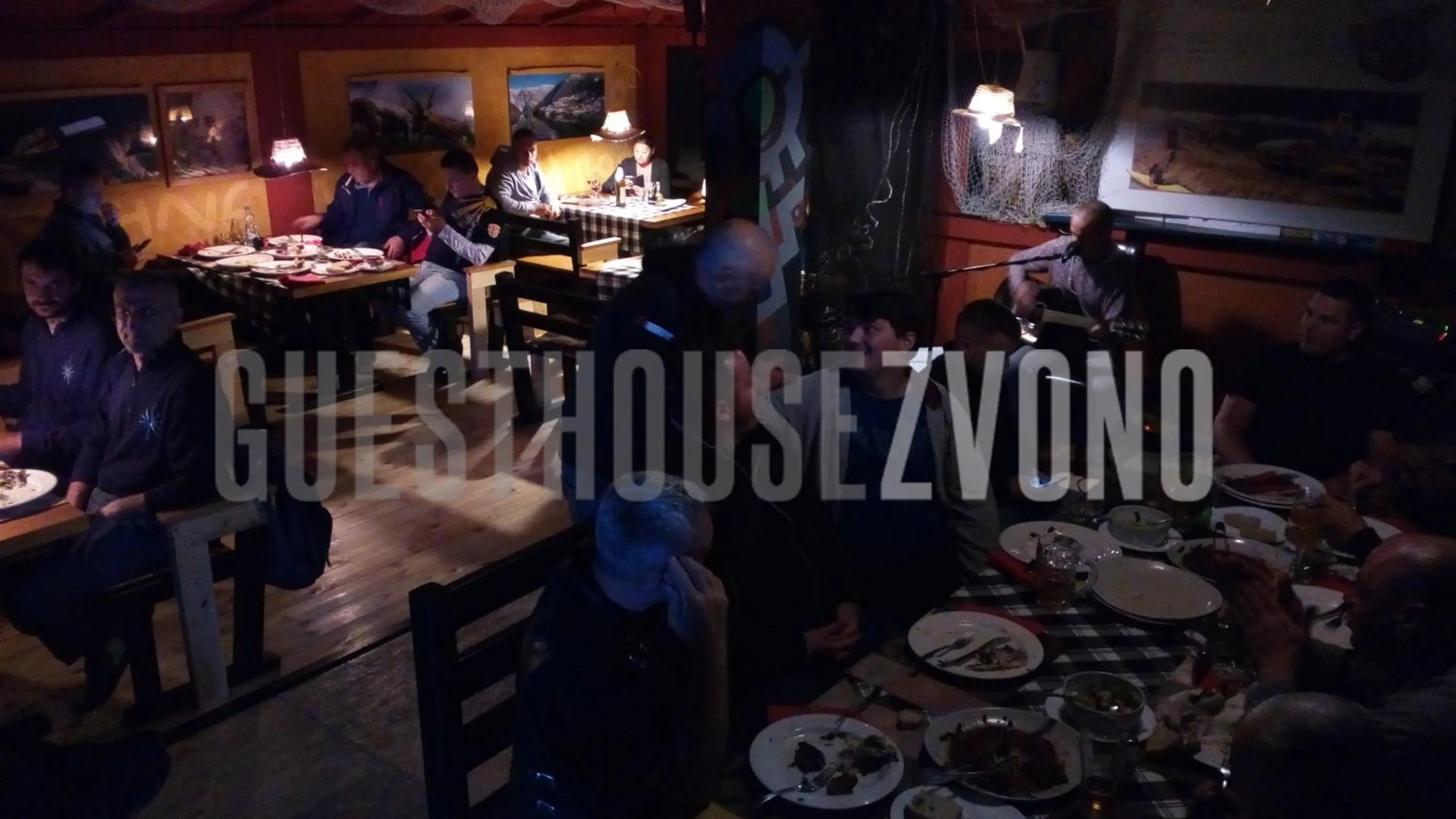 Restaurant/places to eat in Guesthouse Zvono