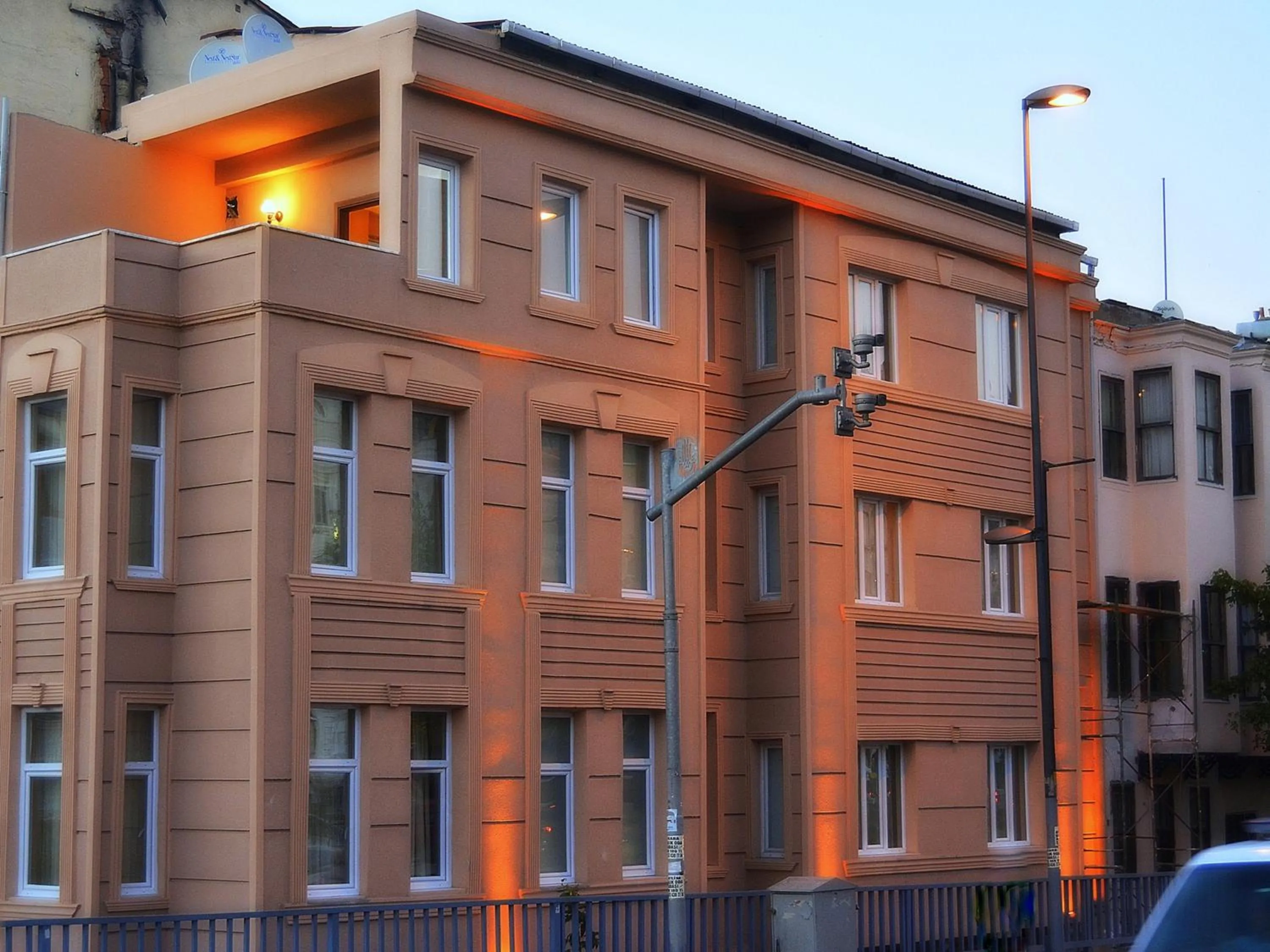 Property Building in Fide Hotel