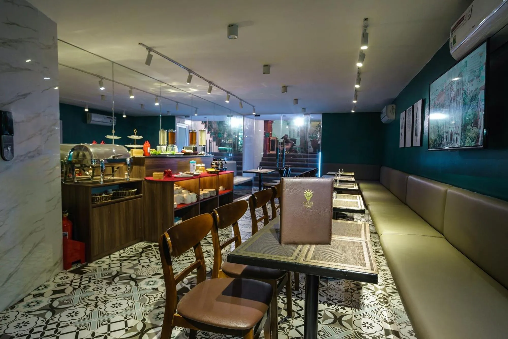 Lounge or bar in Hanoi Veris Boutique Hotel & Spa