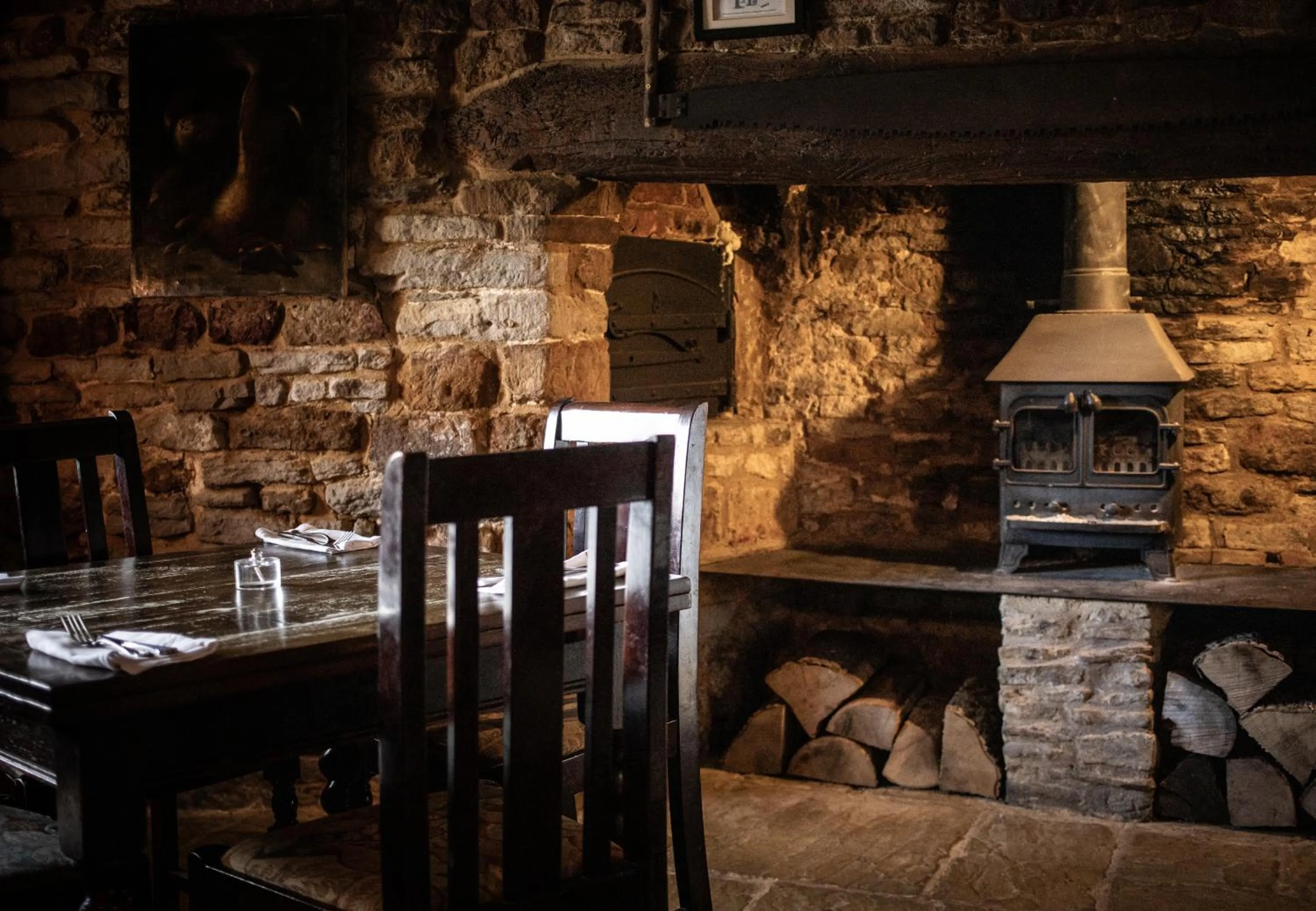 Dining area in The White Horse Inn