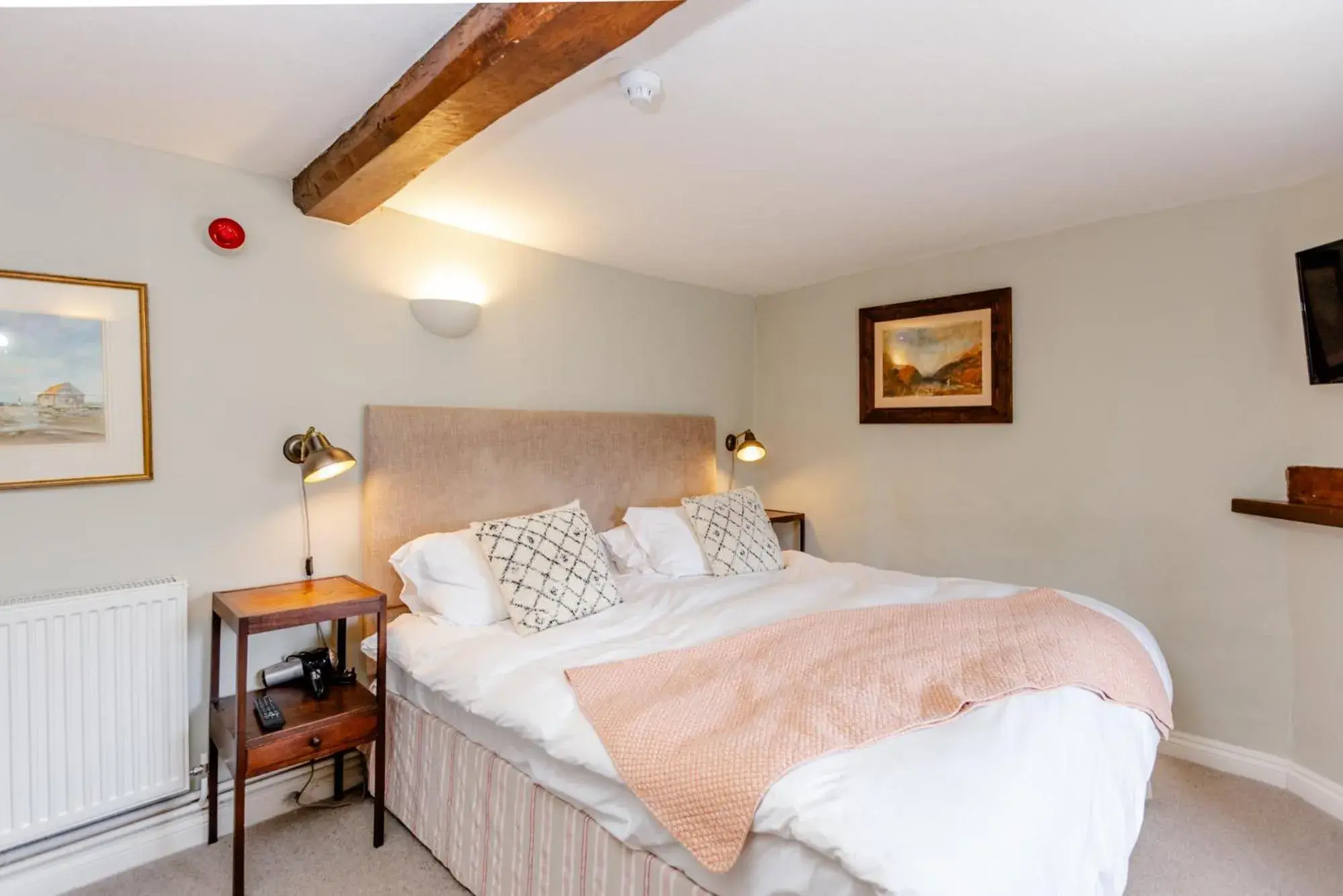 Bed in The White Horse Inn Bed in The White Horse Inn