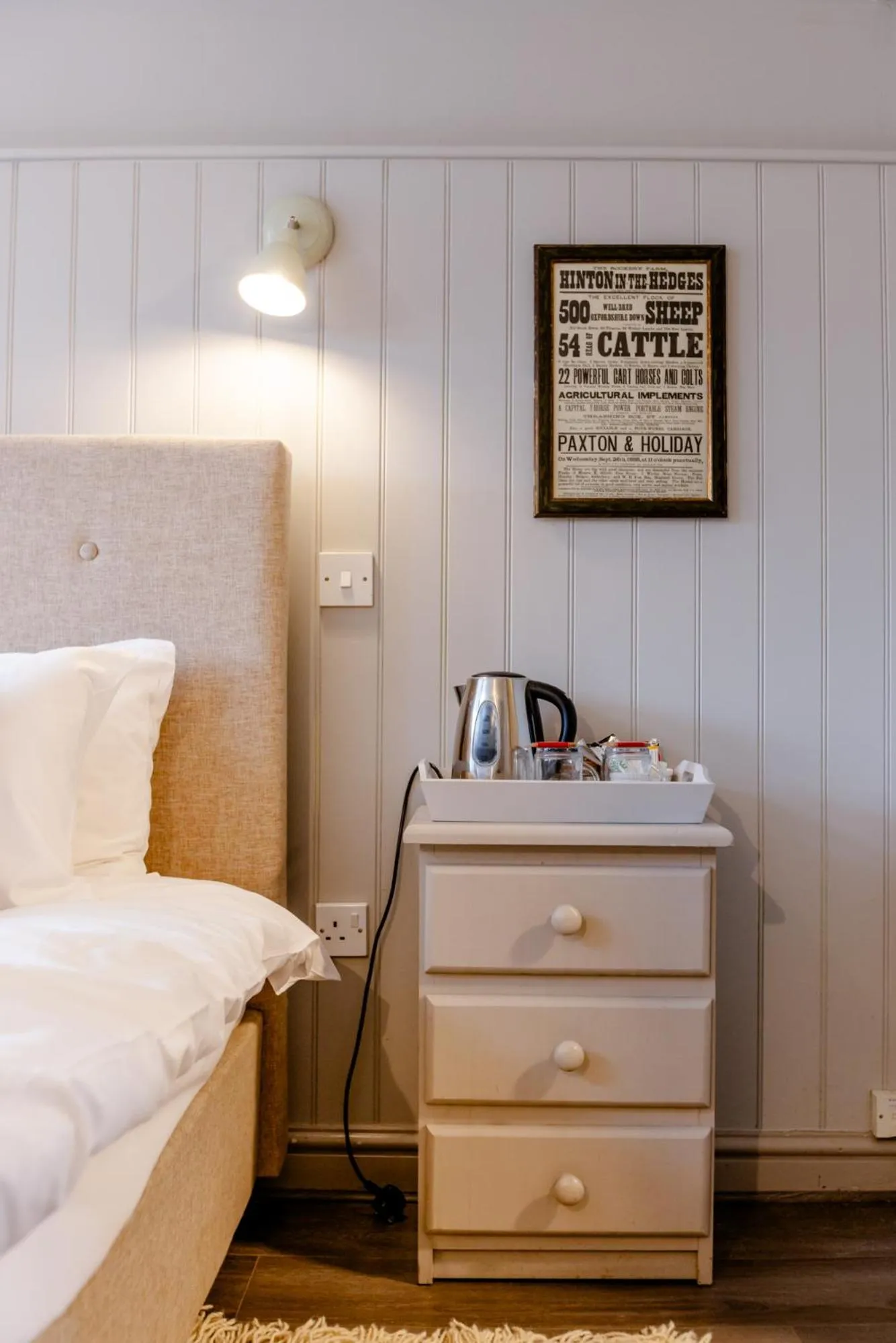 Coffee/tea facilities, Bed in The White Horse Inn