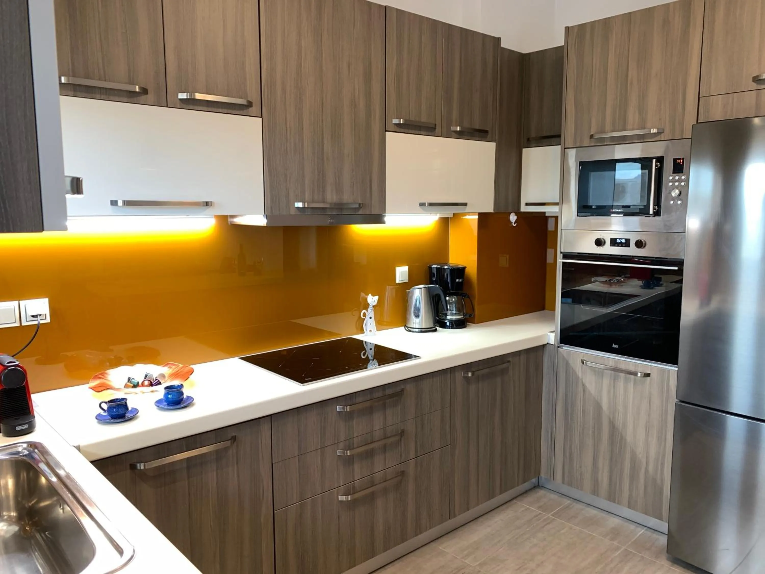 Kitchen or kitchenette in Angela Apartments