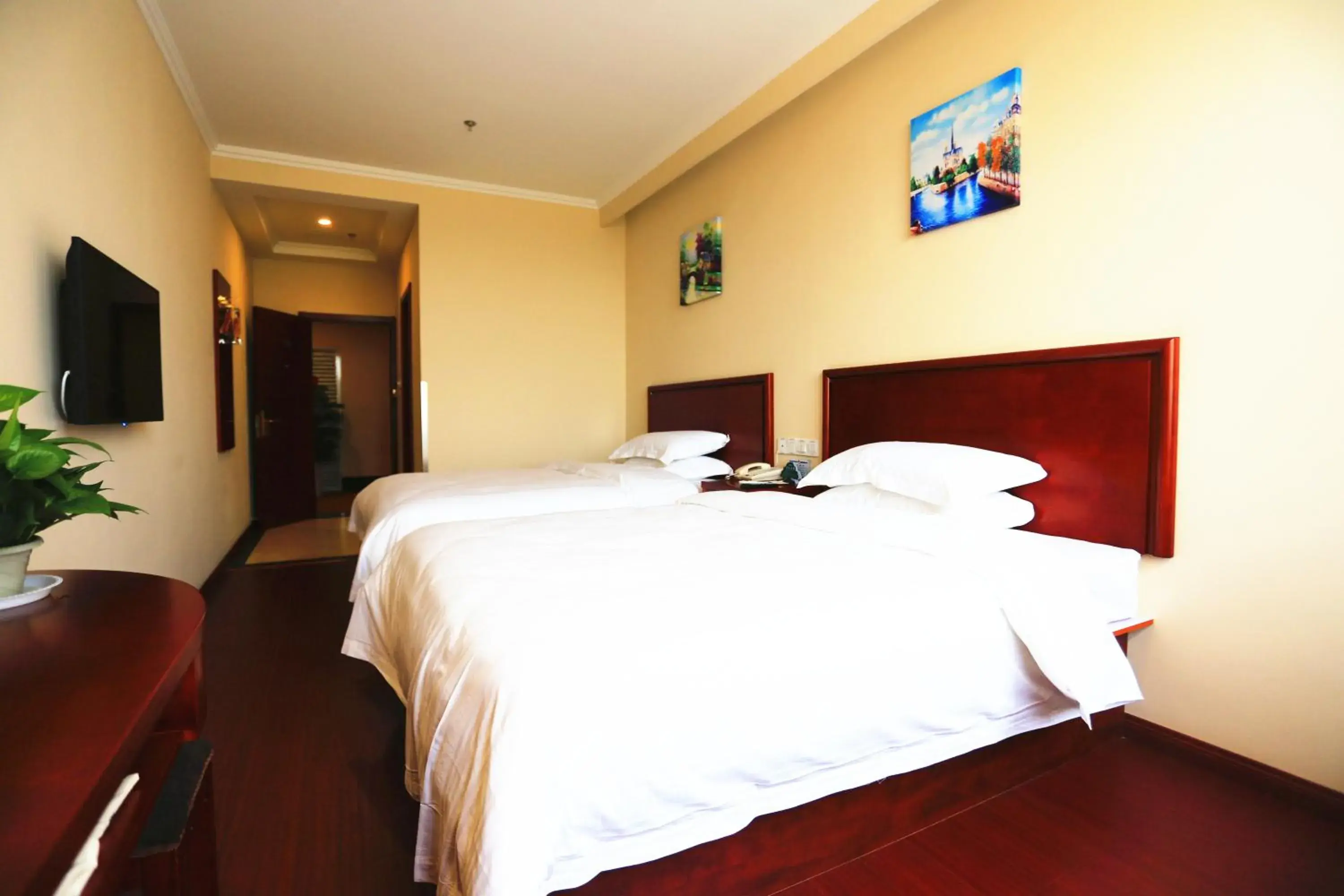 Bed in Greentree Inn Mozitan Road Yiwu Small Commodities Wholesale City Bed in Greentree Inn Mozitan Road Yiwu Small Commodities Wholesale City