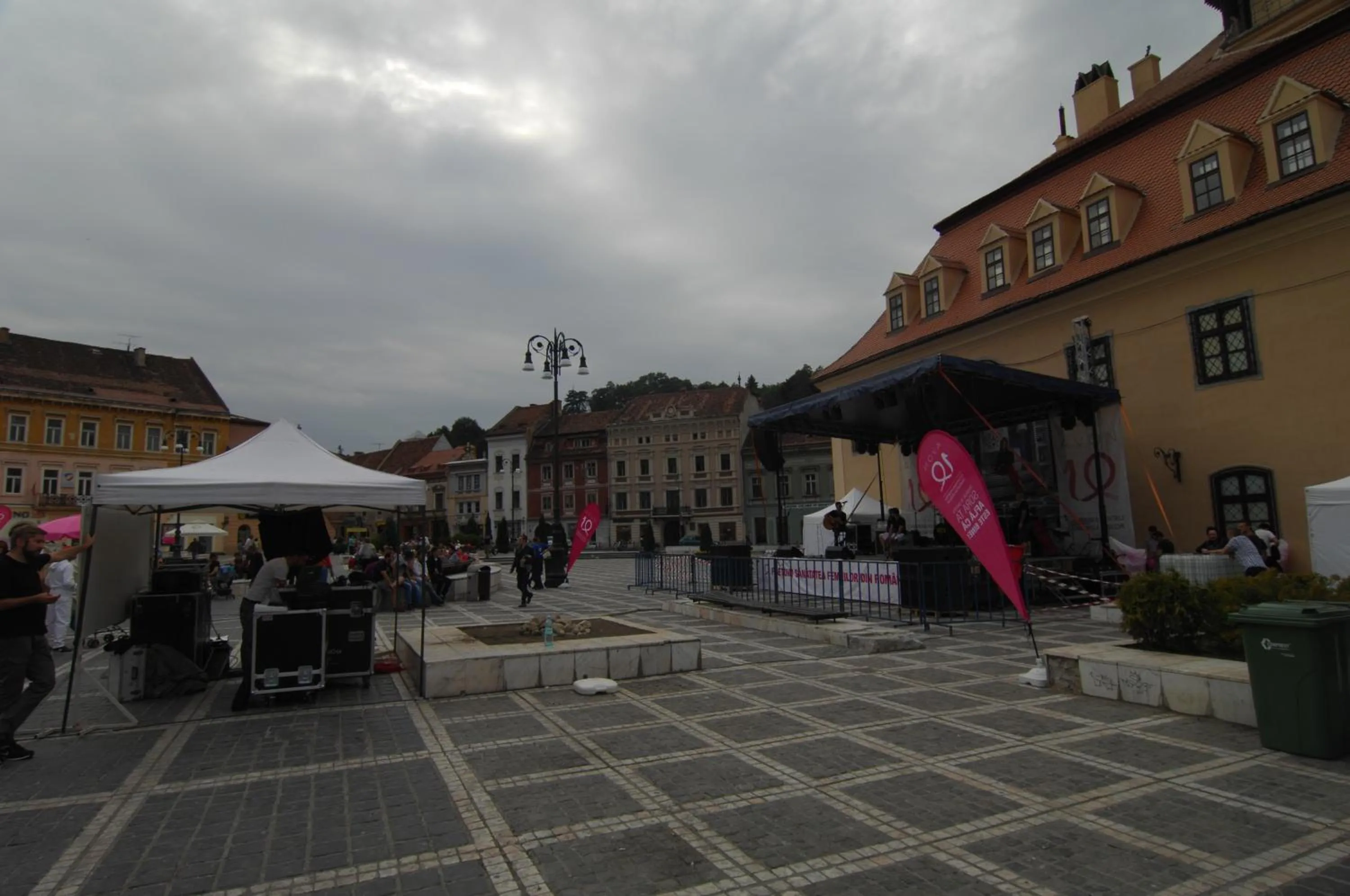 Facade/entrance in Main Square Apartments & More