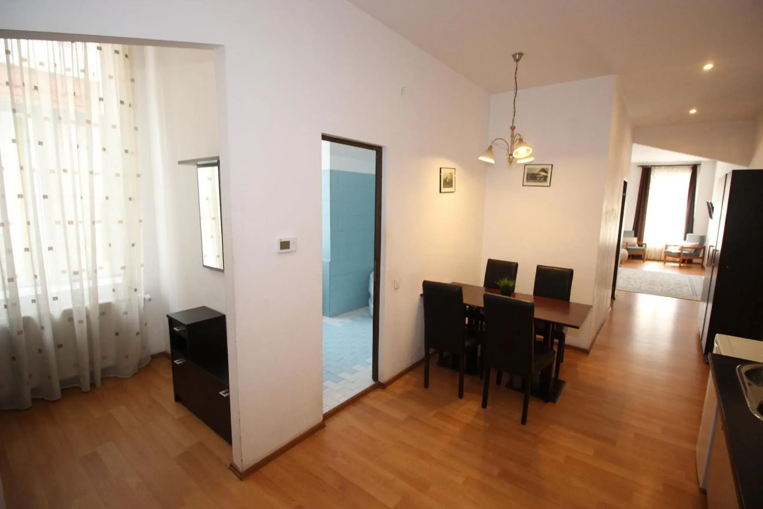 Dining area in Main Square Apartments & More Dining area in Main Square Apartments & More