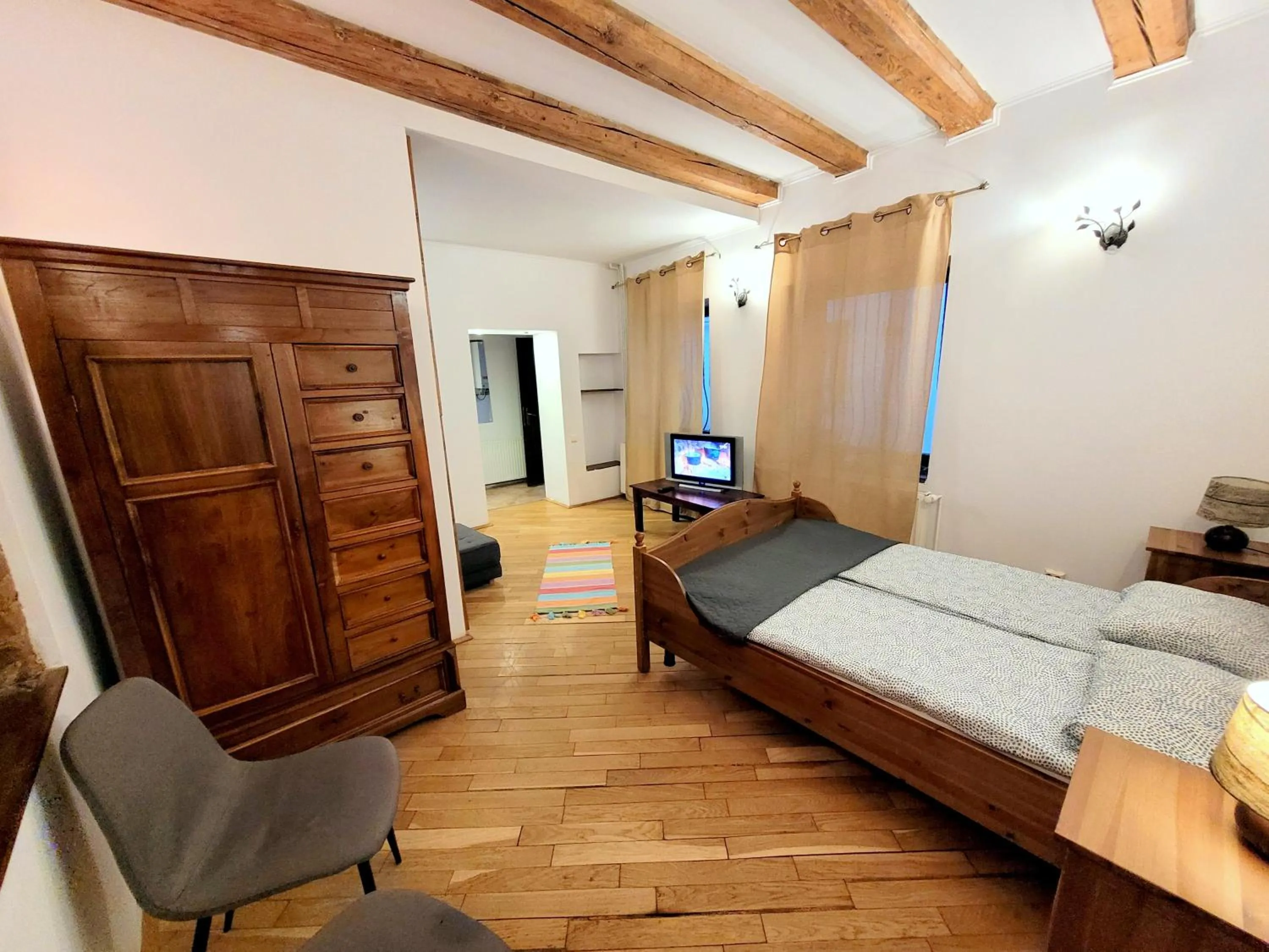 Photo of the whole room, Bed in Main Square Apartments & More