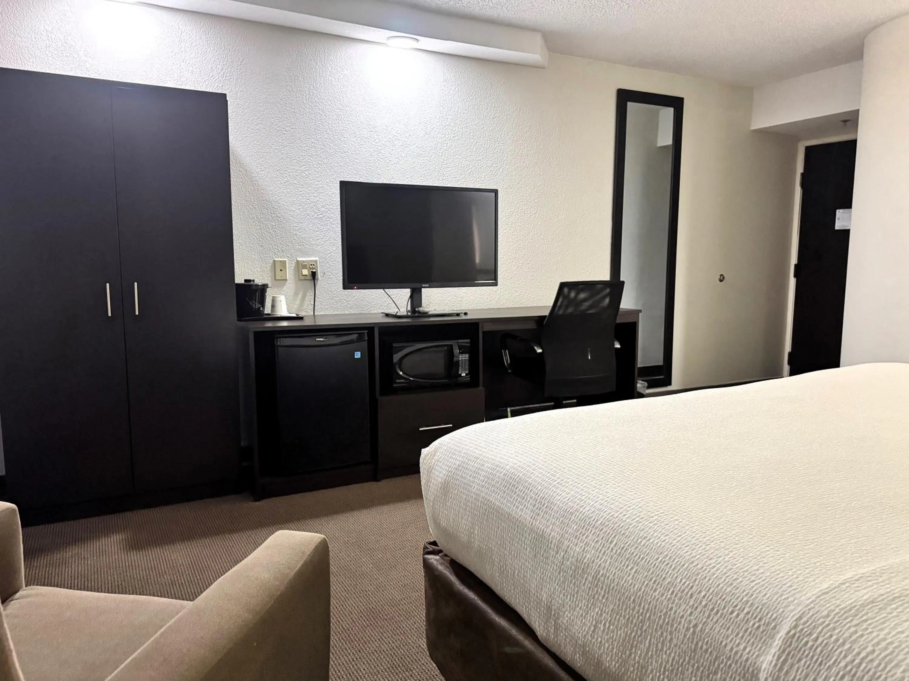 TV and multimedia, Bed in Travelodge by Wyndham Flowood